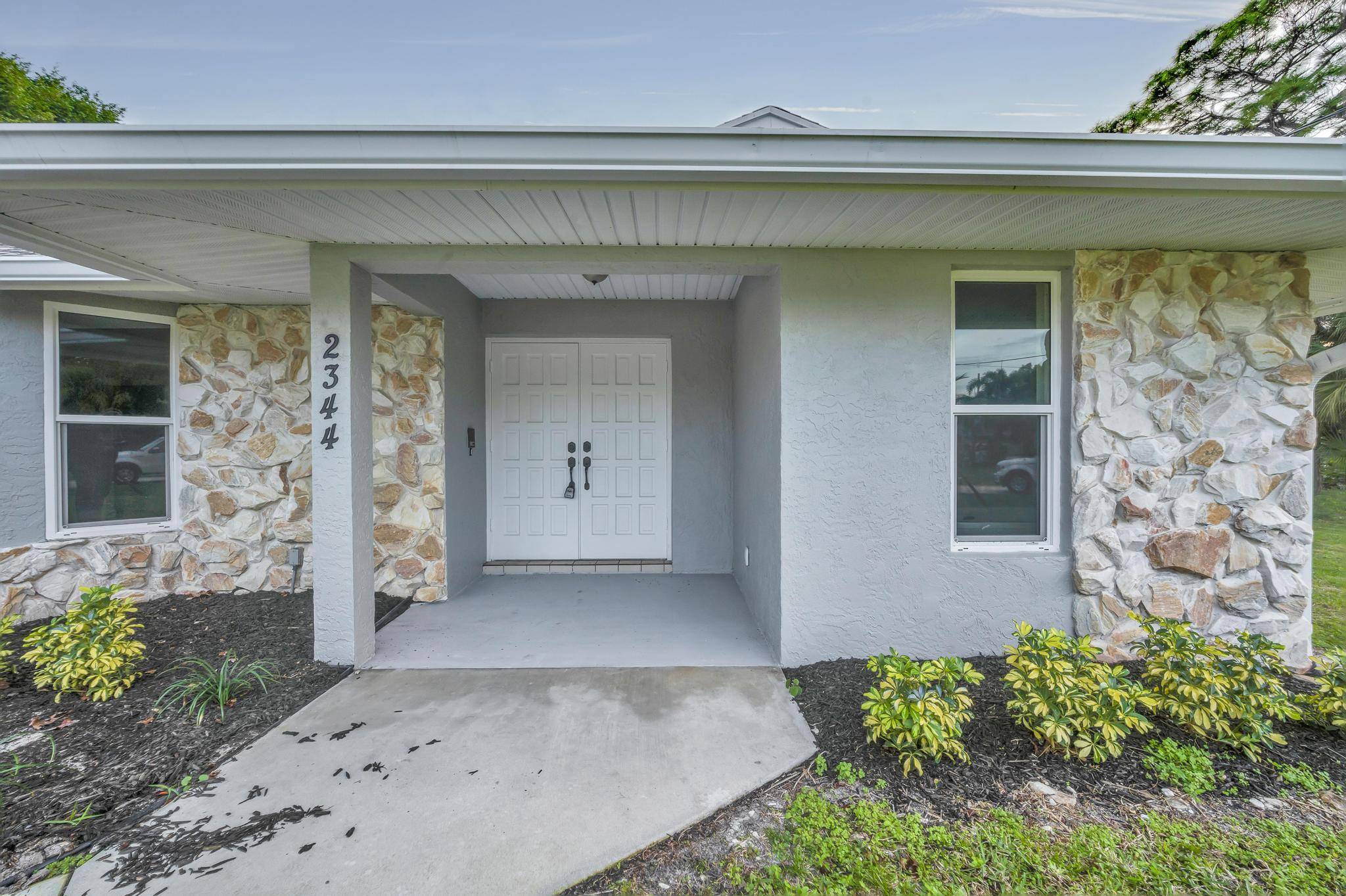 Port Saint Lucie, FL 34952,2344 SE Delano RD