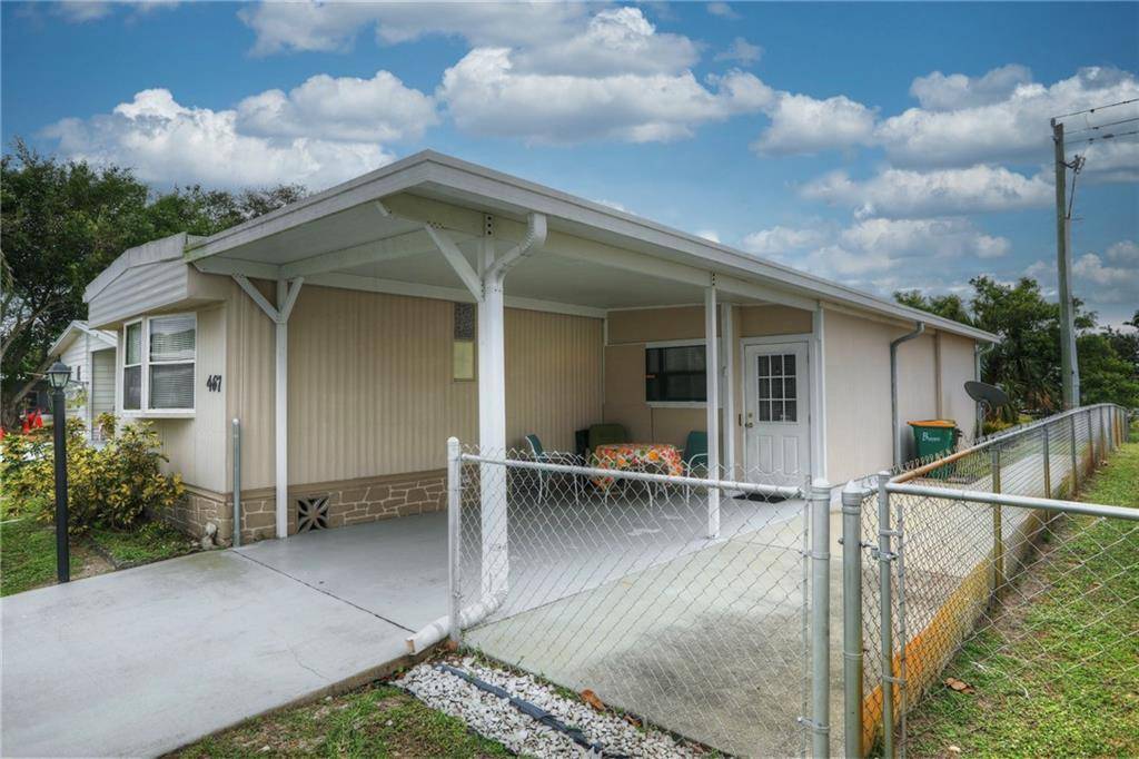 Barefoot Bay, FL 32976,467 Egret CIR