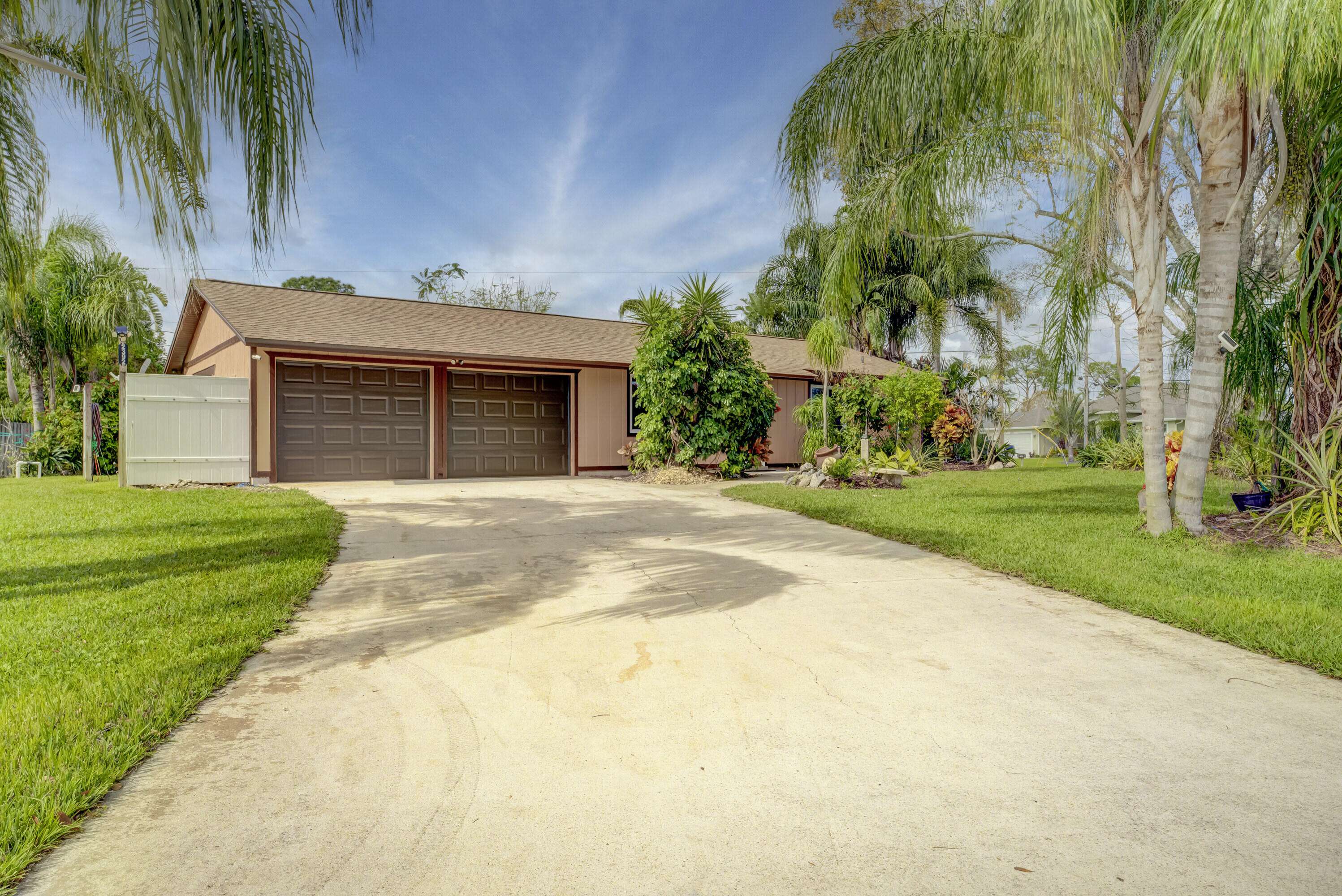 Port Saint Lucie, FL 34953,2392 SW Madrid RD