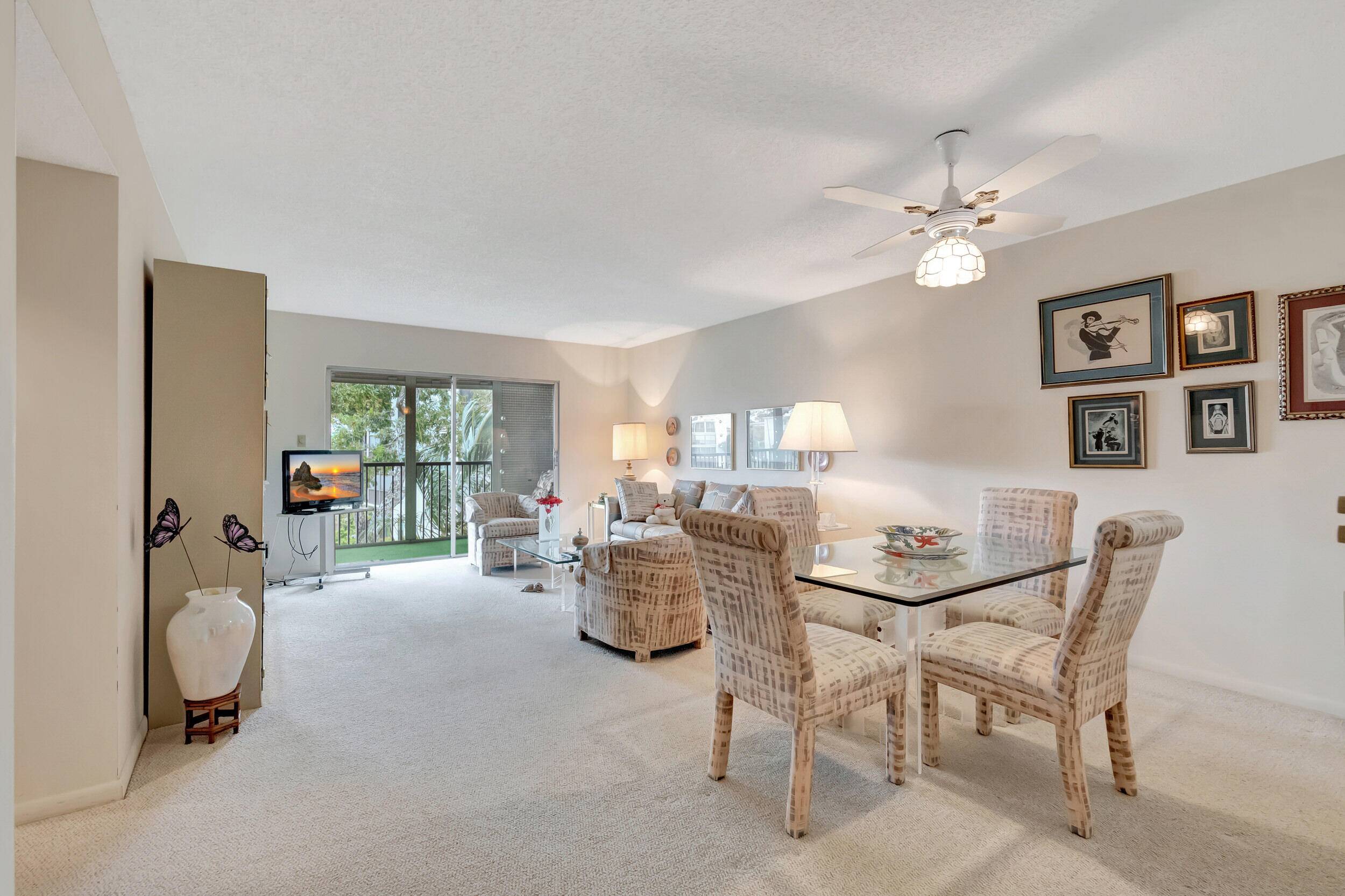 Delray Beach, FL 33446,6585 Kensington LN 307