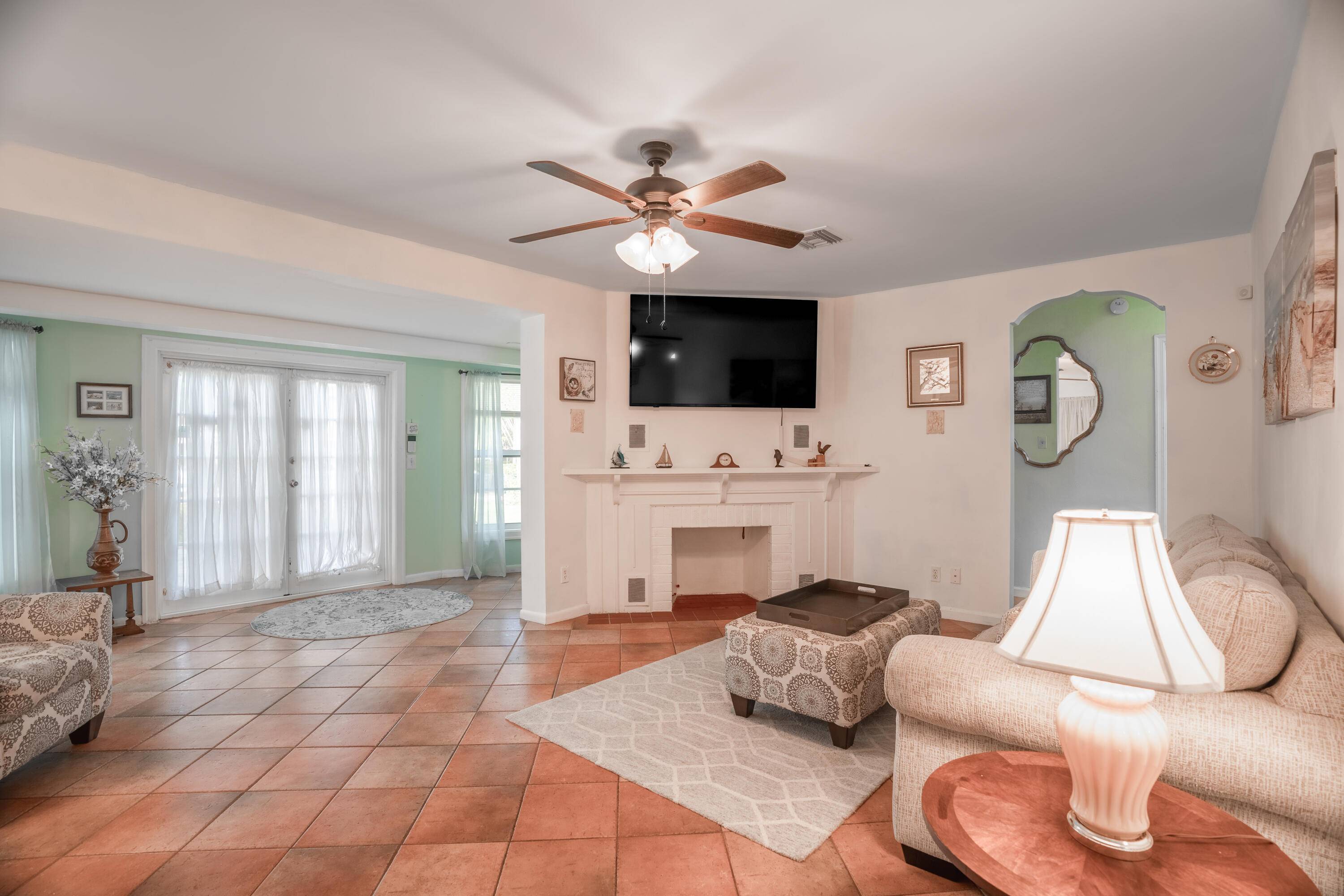 Jensen Beach, FL 34957,2222 NE Pelican TER