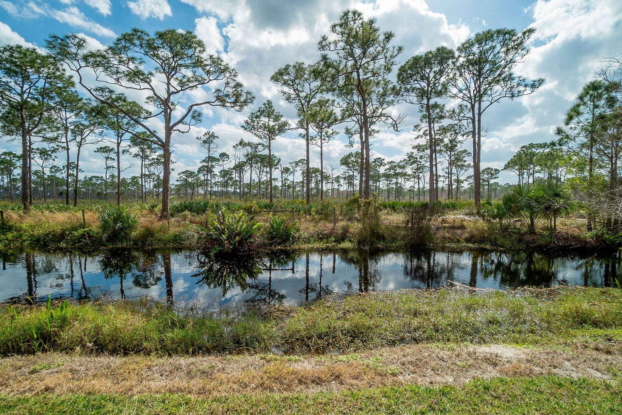 Hobe Sound, FL 33455,8558 SE Sharon ST