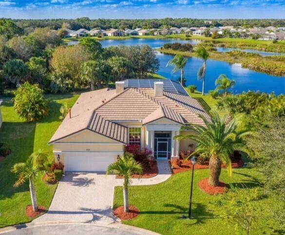 Port Saint Lucie, FL 34986,424 SW Blue Springs CT