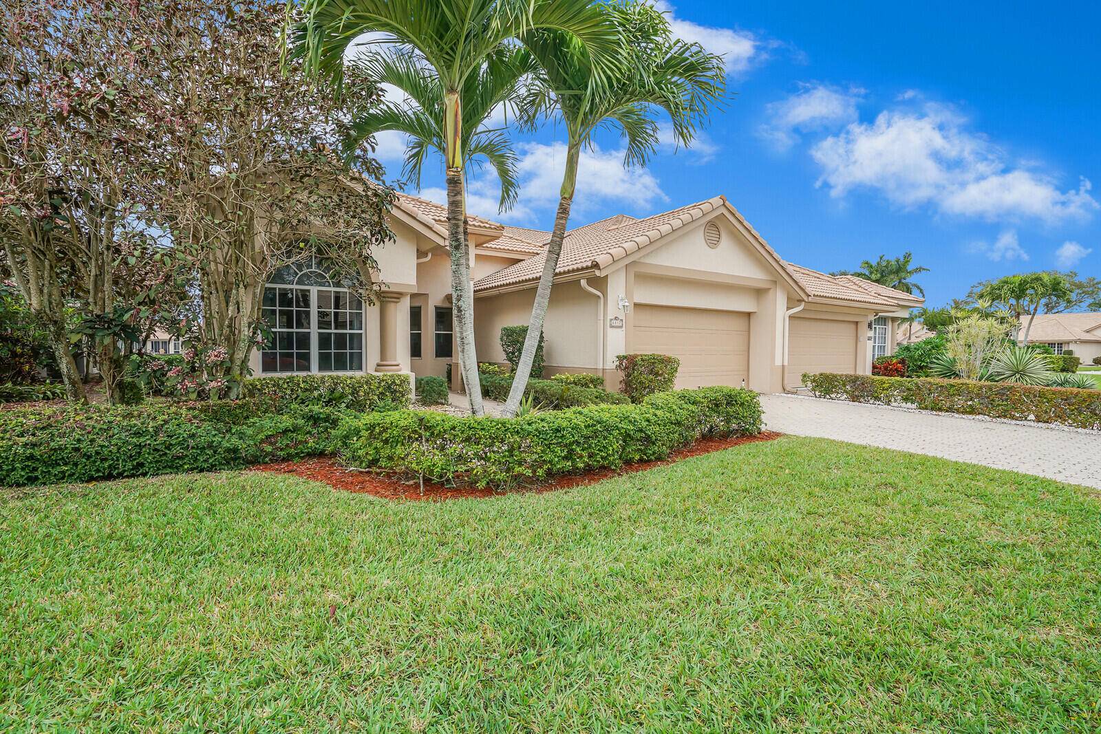 Boynton Beach, FL 33472,8817 Shoal Creek LN