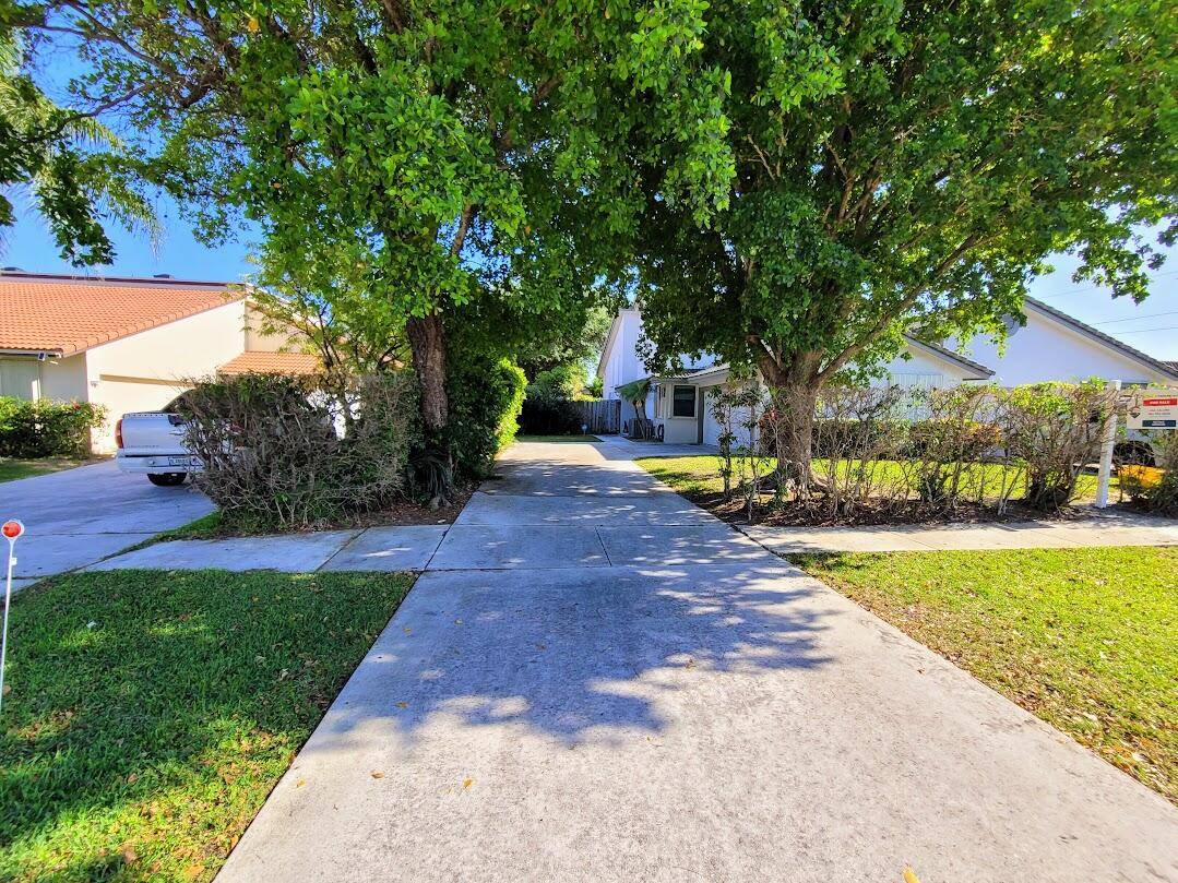 Boca Raton, FL 33431,520 NE 48th ST