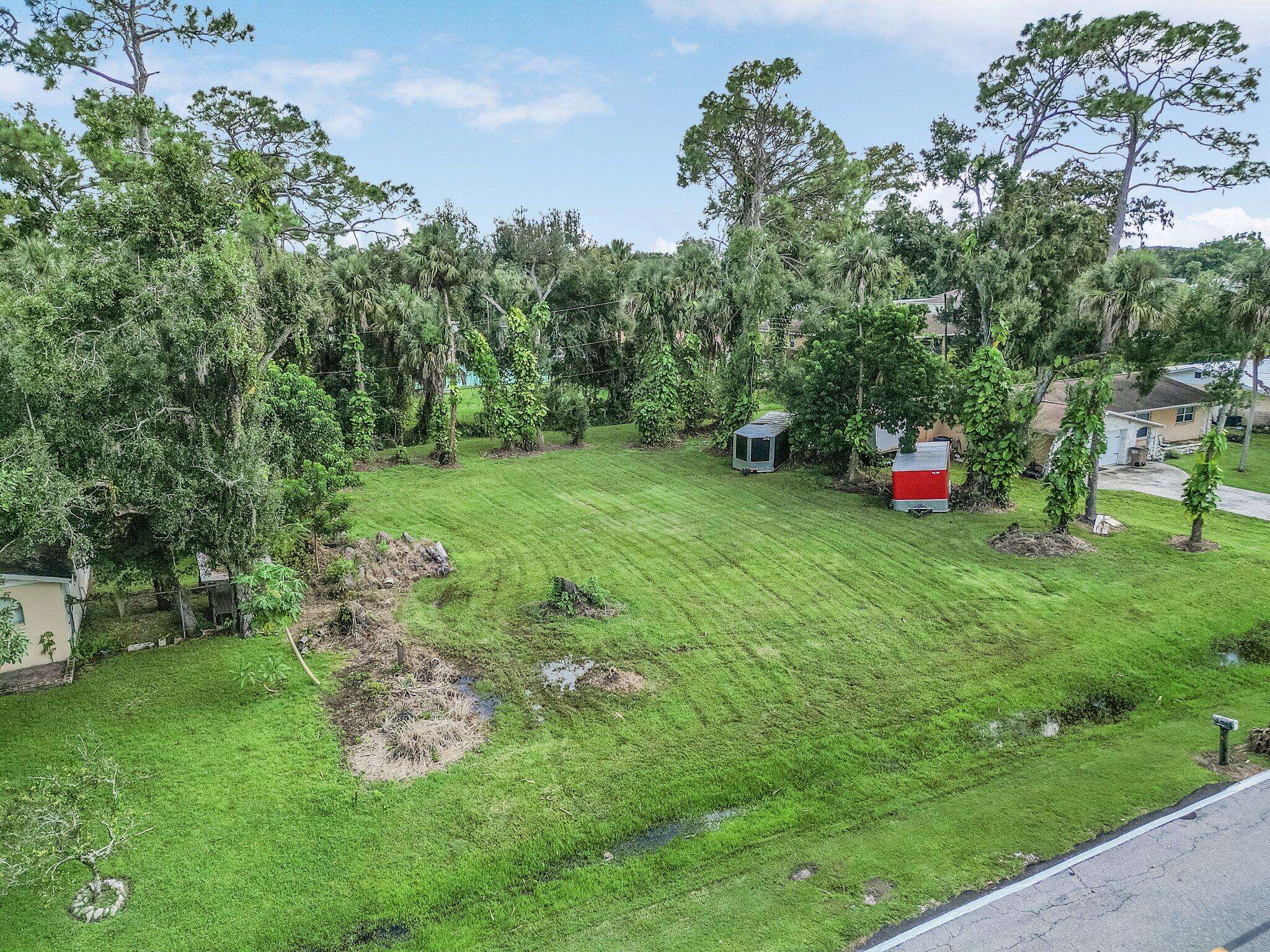 Fort Myers, FL 33905,2314 Davis BLVD