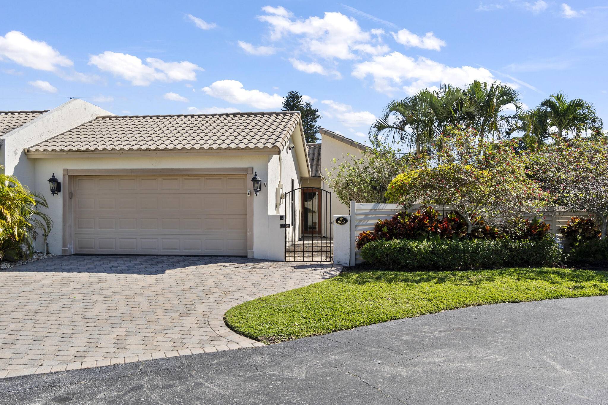 Boca Raton, FL 33432,862 Camino Gardens LN