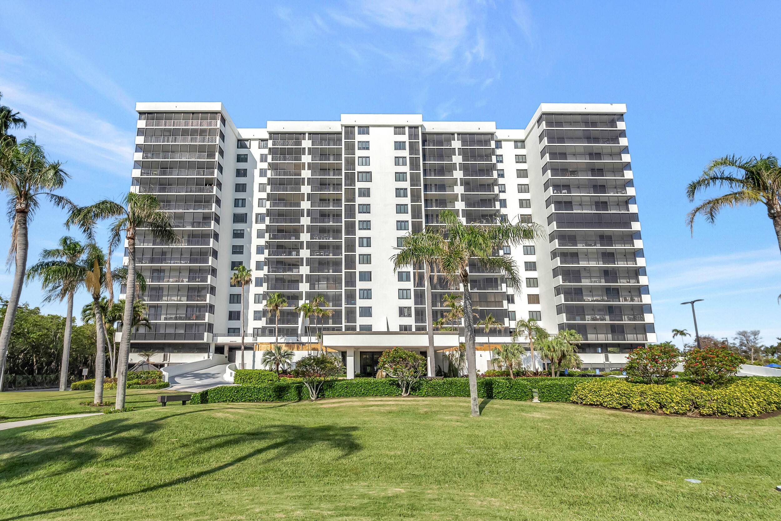 Highland Beach, FL 33487,3420 S Ocean BLVD 3n