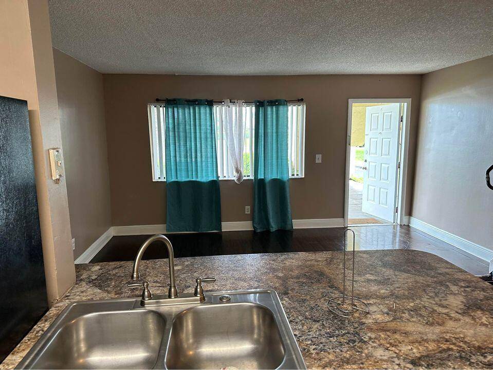 Boynton Beach, FL 33436,1602 W Meadows CIR