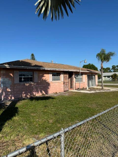 Fort Pierce, FL 34946,2707 Essex CT