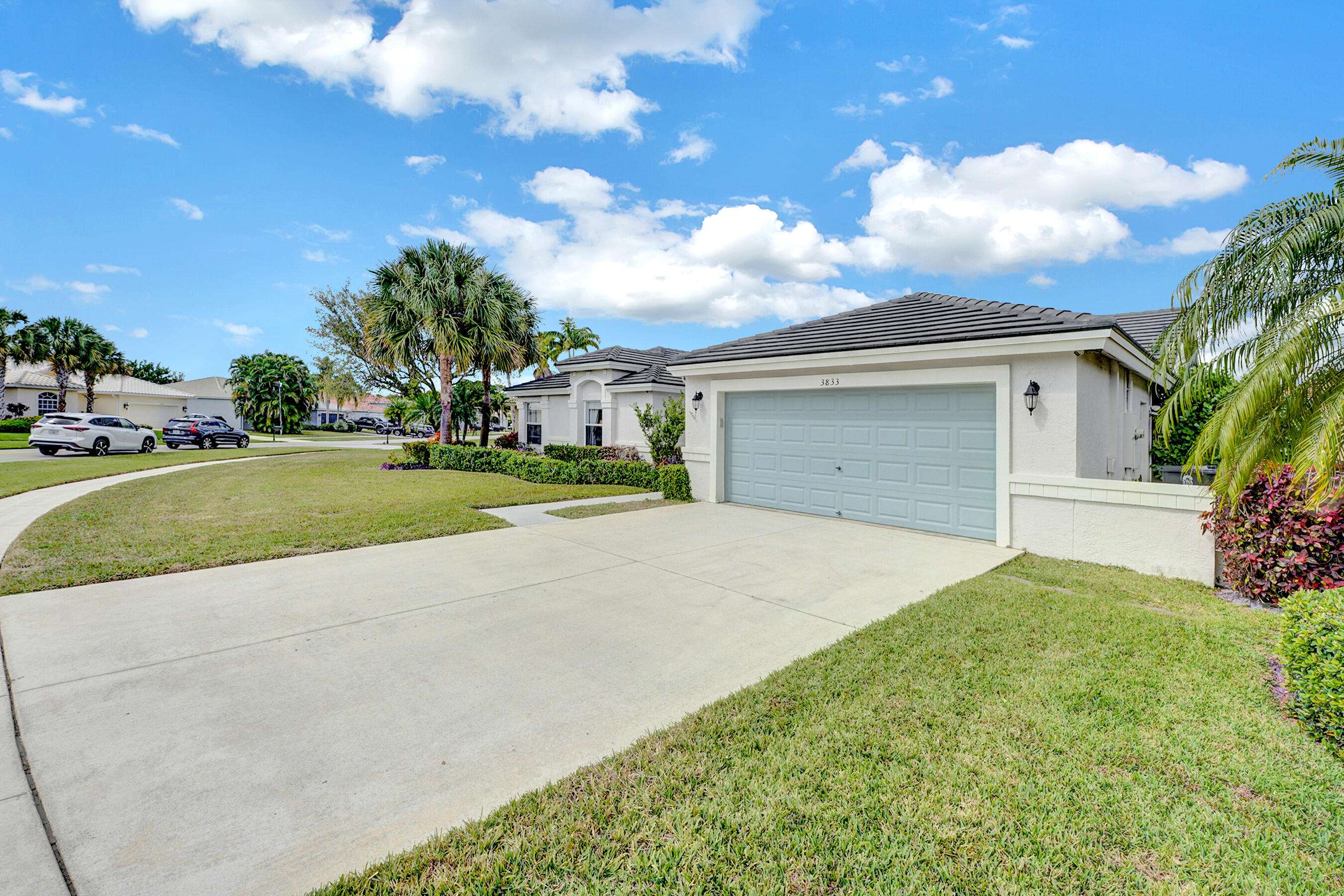 Lake Worth, FL 33467,3833 Cypress Lake DR