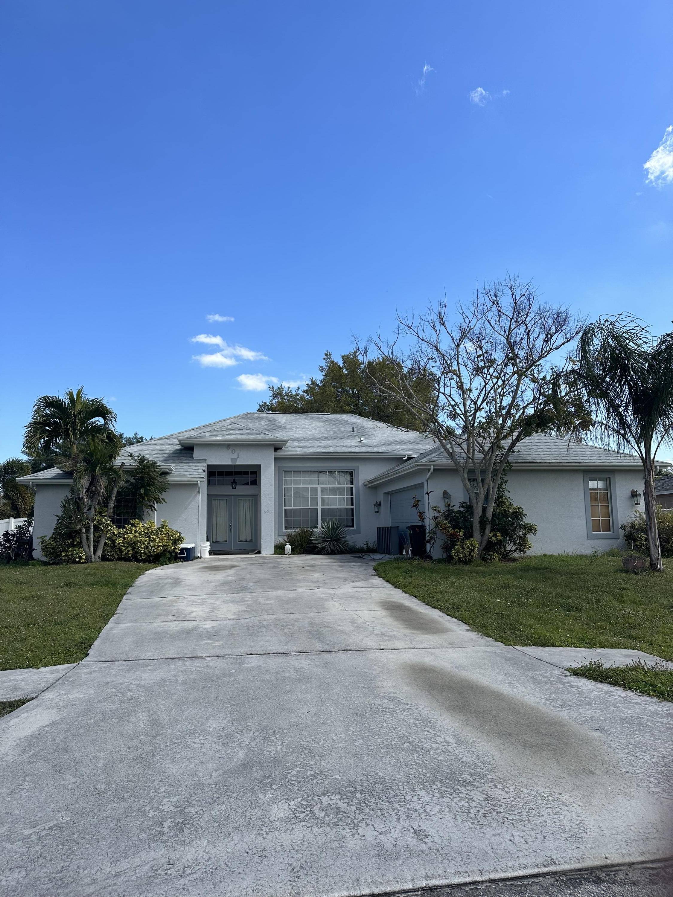 Port Saint Lucie, FL 34983,601 SW Cynthia ST