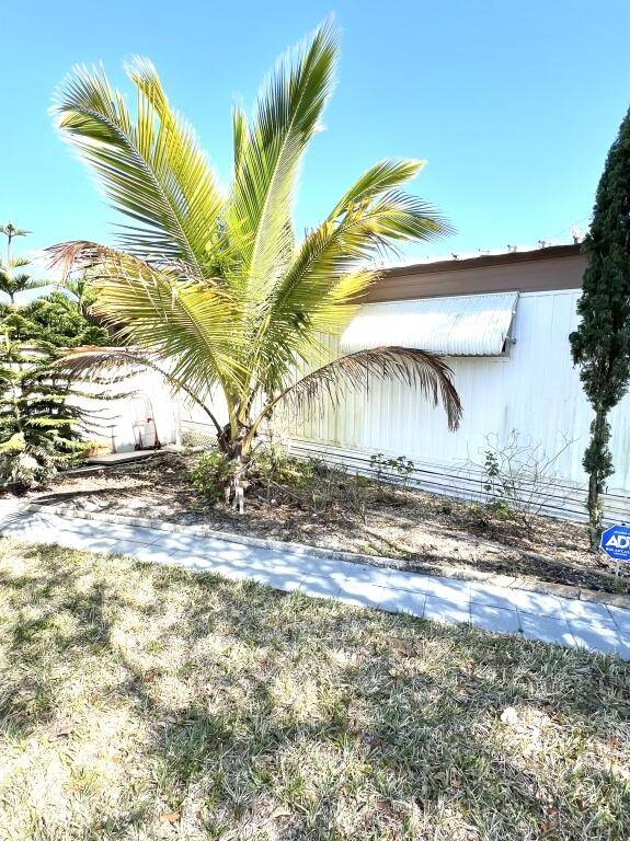 Jensen Beach, FL 34957,341 NE Tiare PL