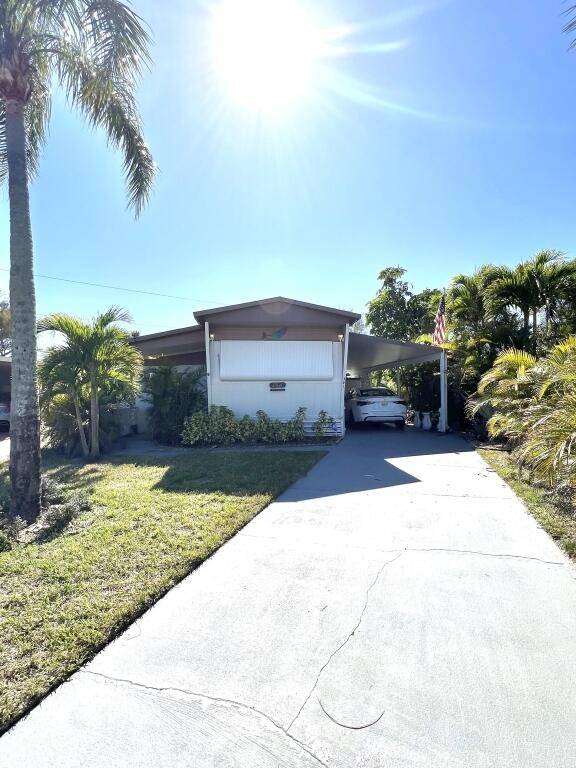 Jensen Beach, FL 34957,341 NE Tiare PL