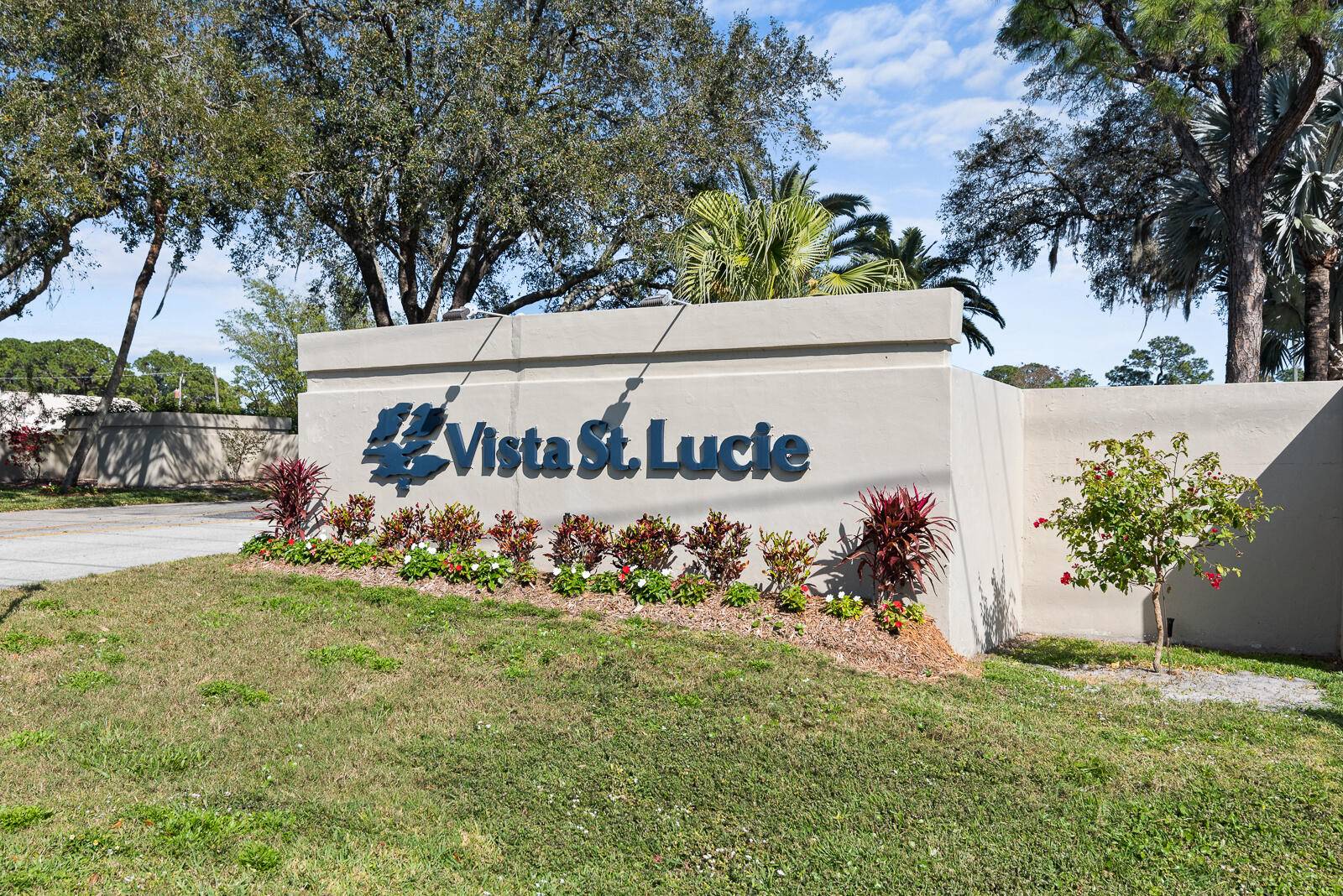 Port Saint Lucie, FL 34952,22 Lake Vista TRL 102