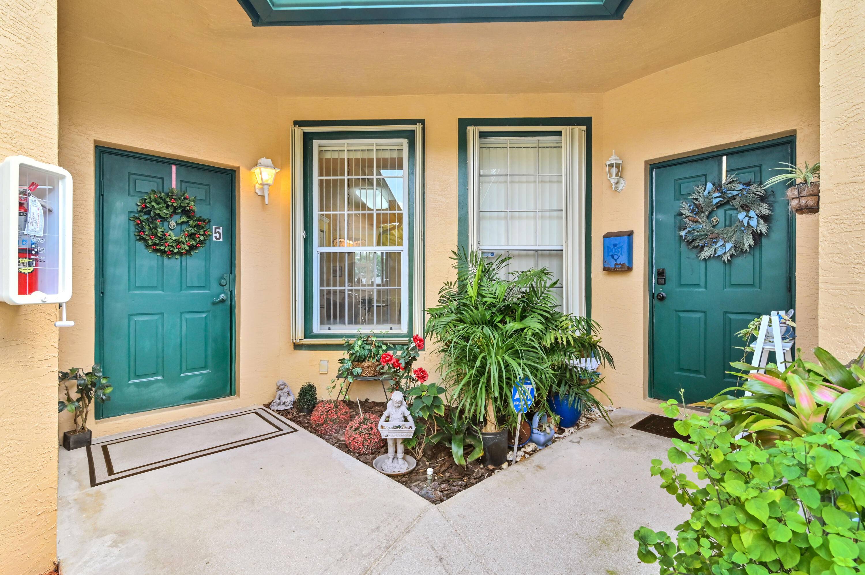 Lake Worth, FL 33467,3162 Via Poinciana 5