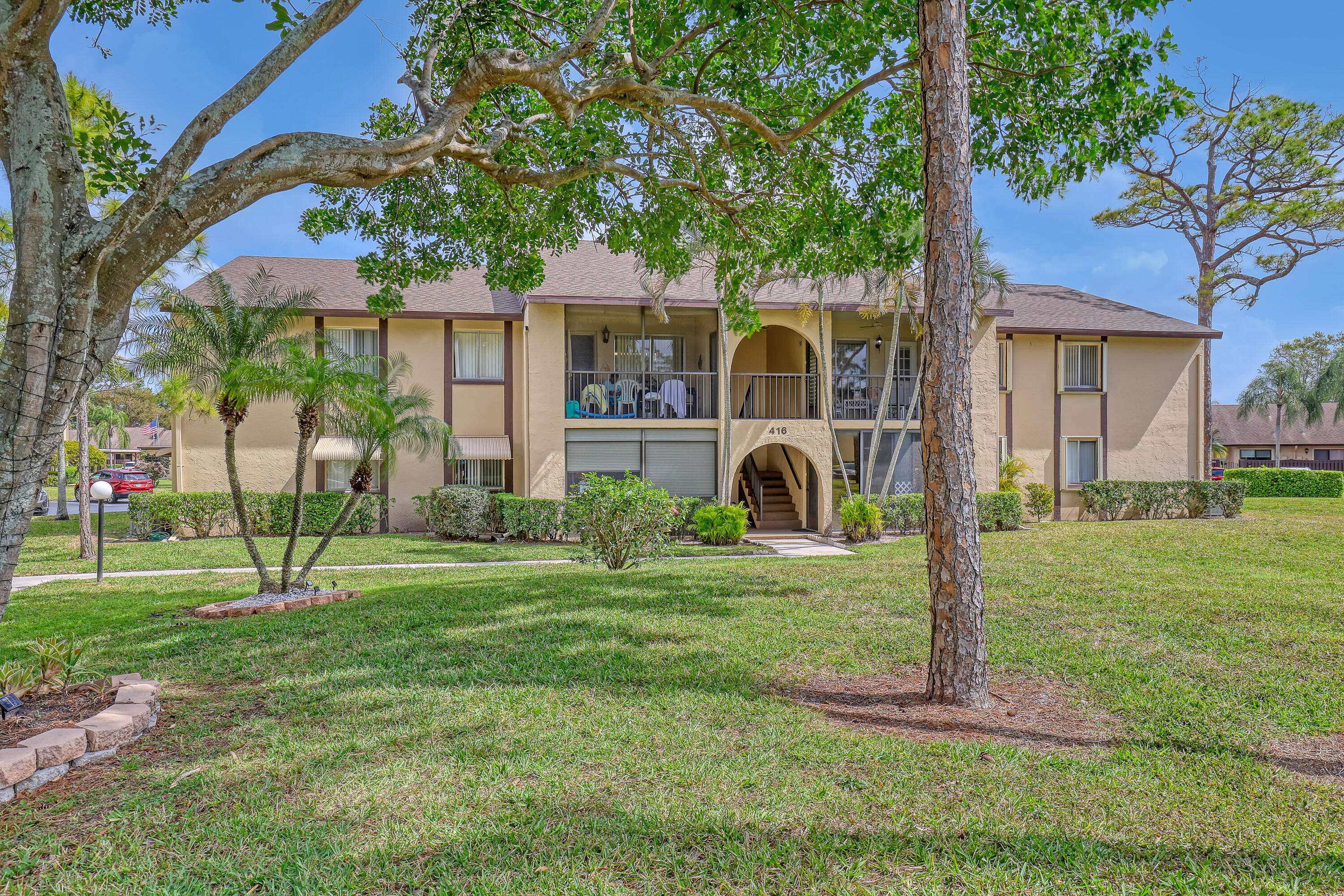 Greenacres, FL 33463,416 Pine Glen LN D2