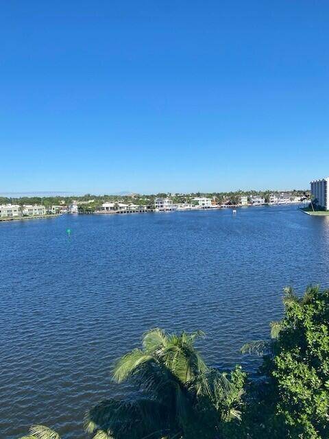 Boca Raton, FL 33431,900 Lago Mar LN 300