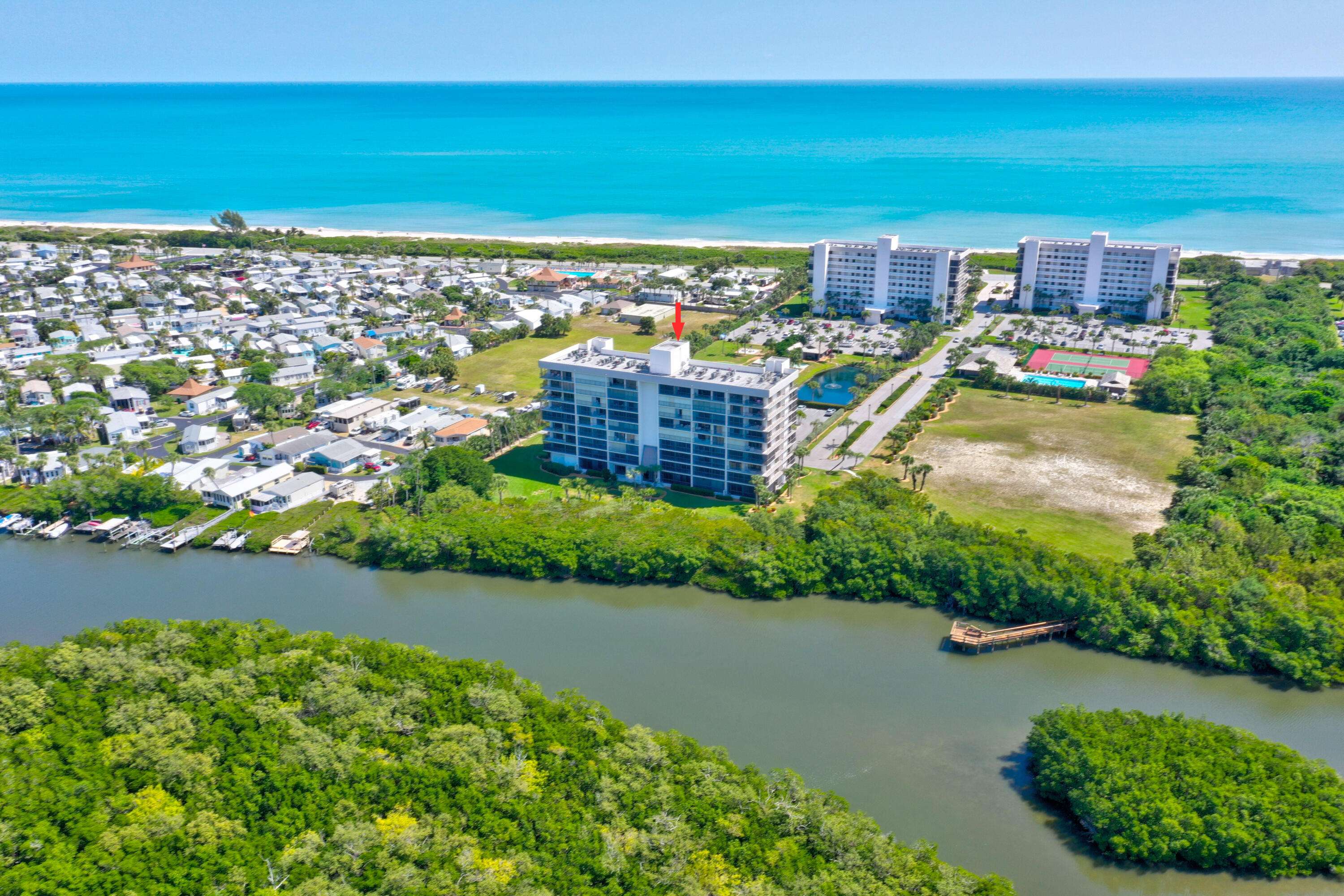 Hutchinson Island, FL 34949,5059 N Highway A1a 804