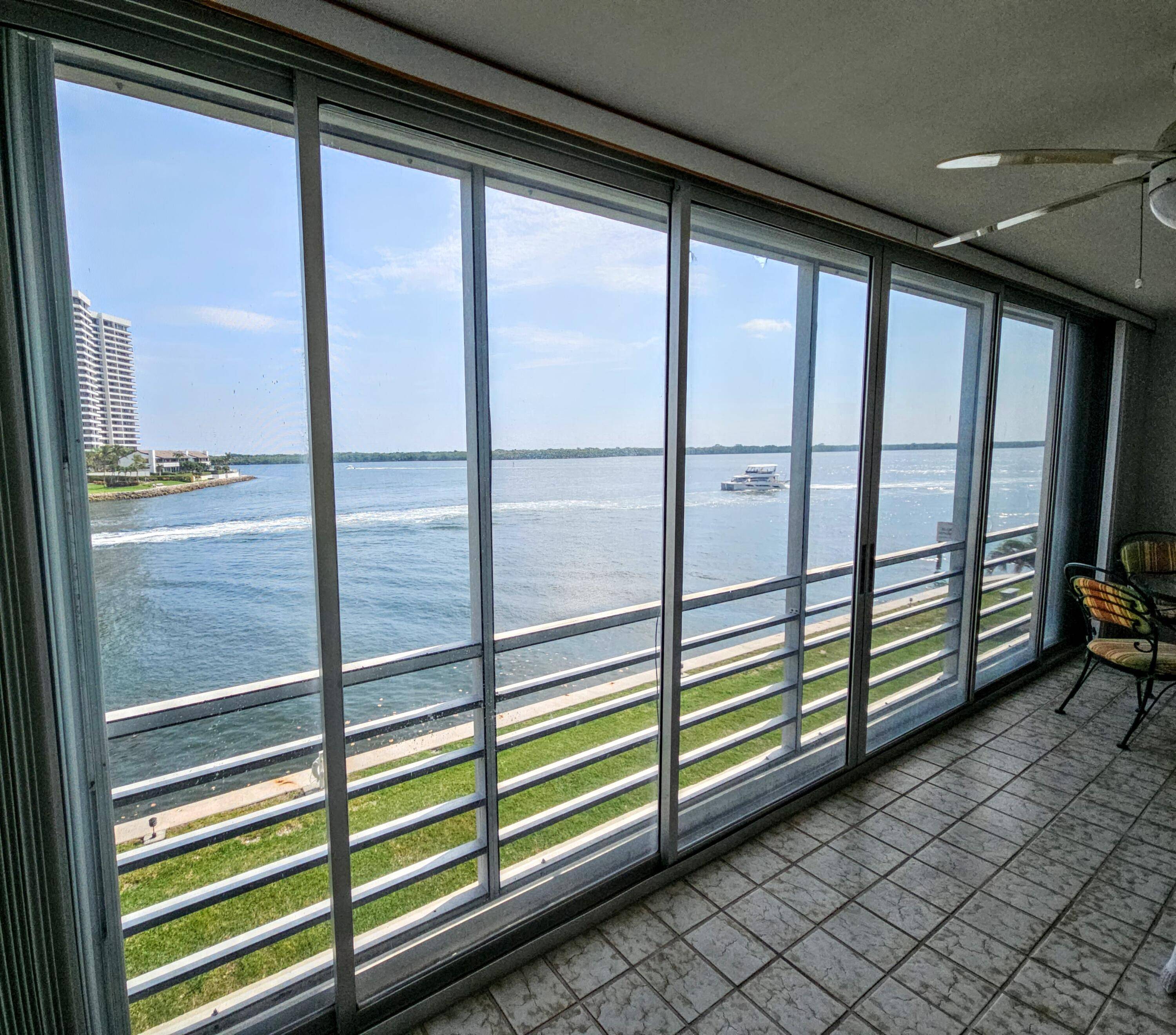 North Palm Beach, FL 33408,44 Yacht Club Drive DR 311