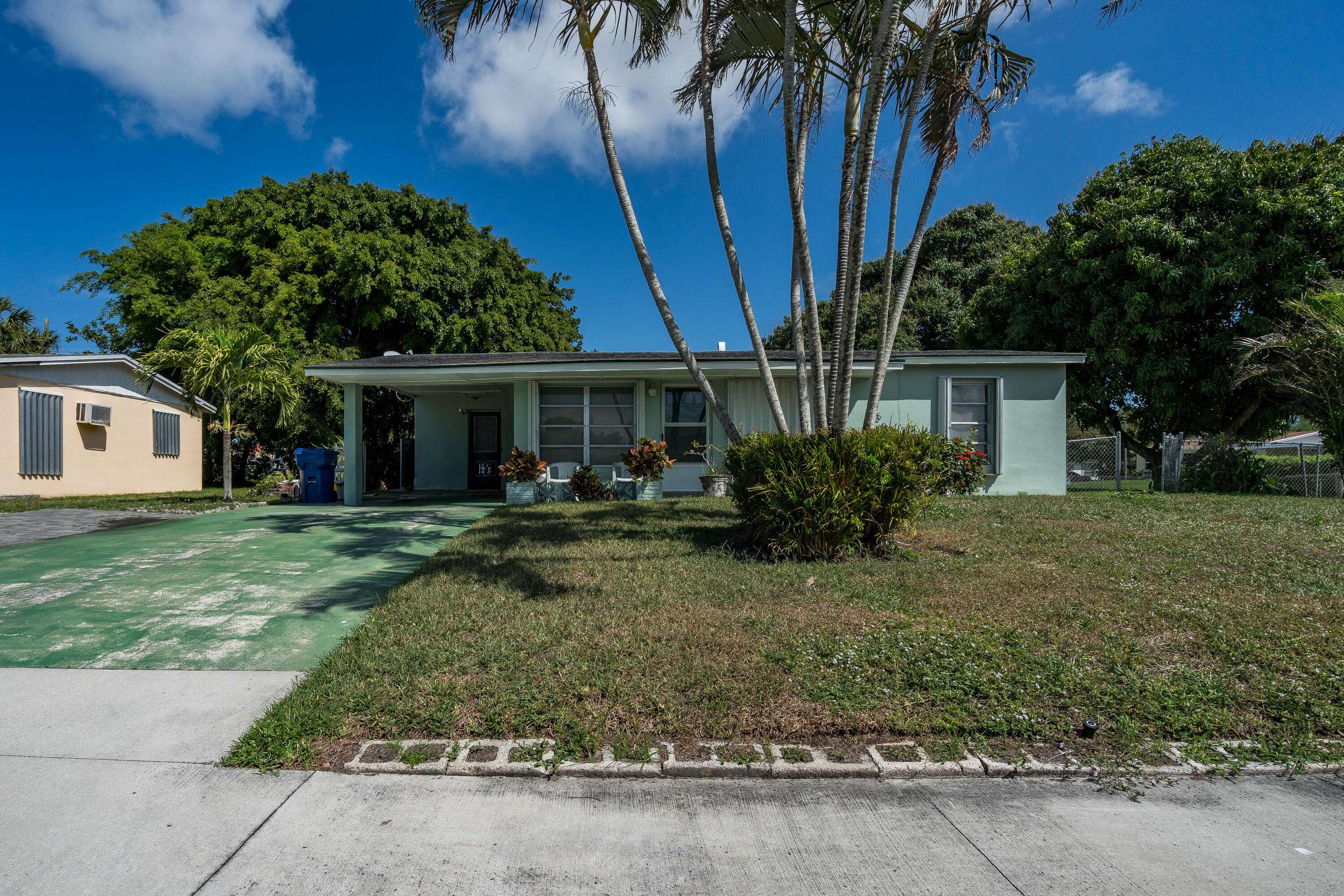 Riviera Beach, FL 33404,1500 W 12th CT