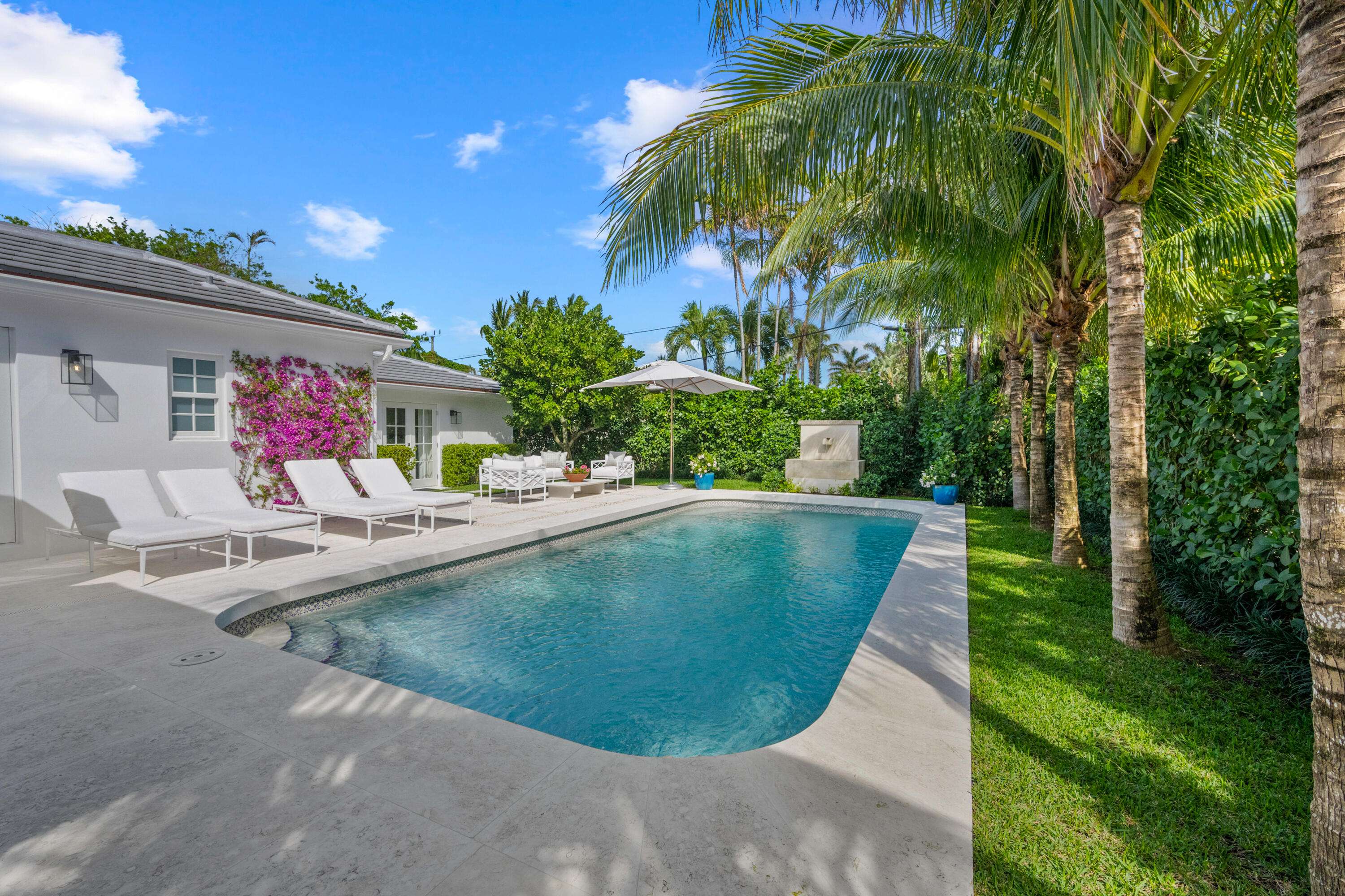 Palm Beach, FL 33480,581 E Woods RD