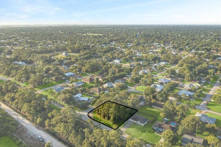 Vero Beach, FL 32962,1655 SW 17th LN