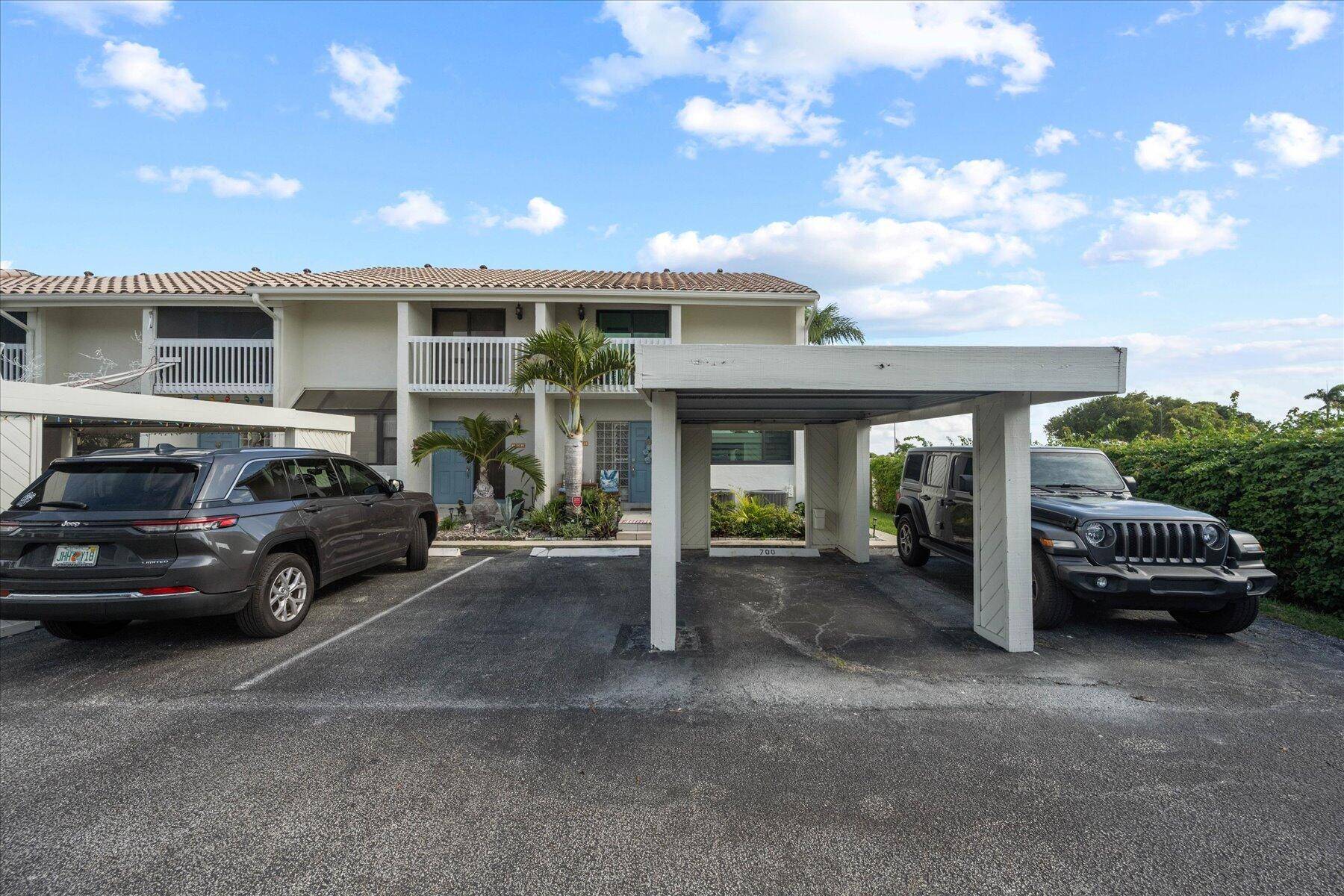 Boynton Beach, FL 33435,700 NE 20th LN