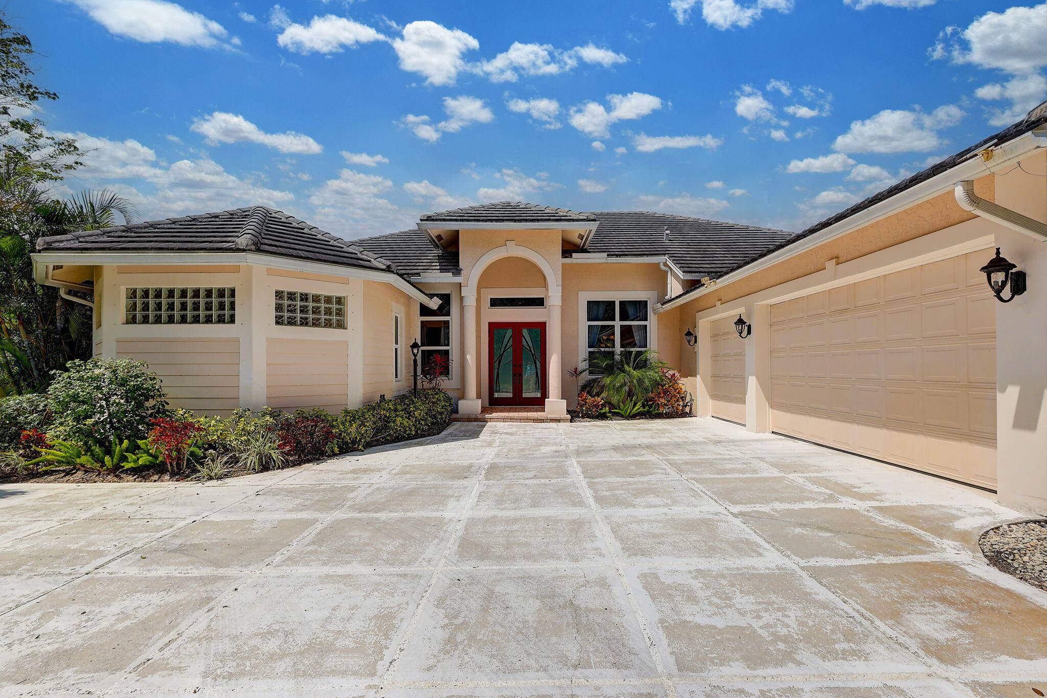 Jupiter, FL 33469,18310 SE Ridgeview CT