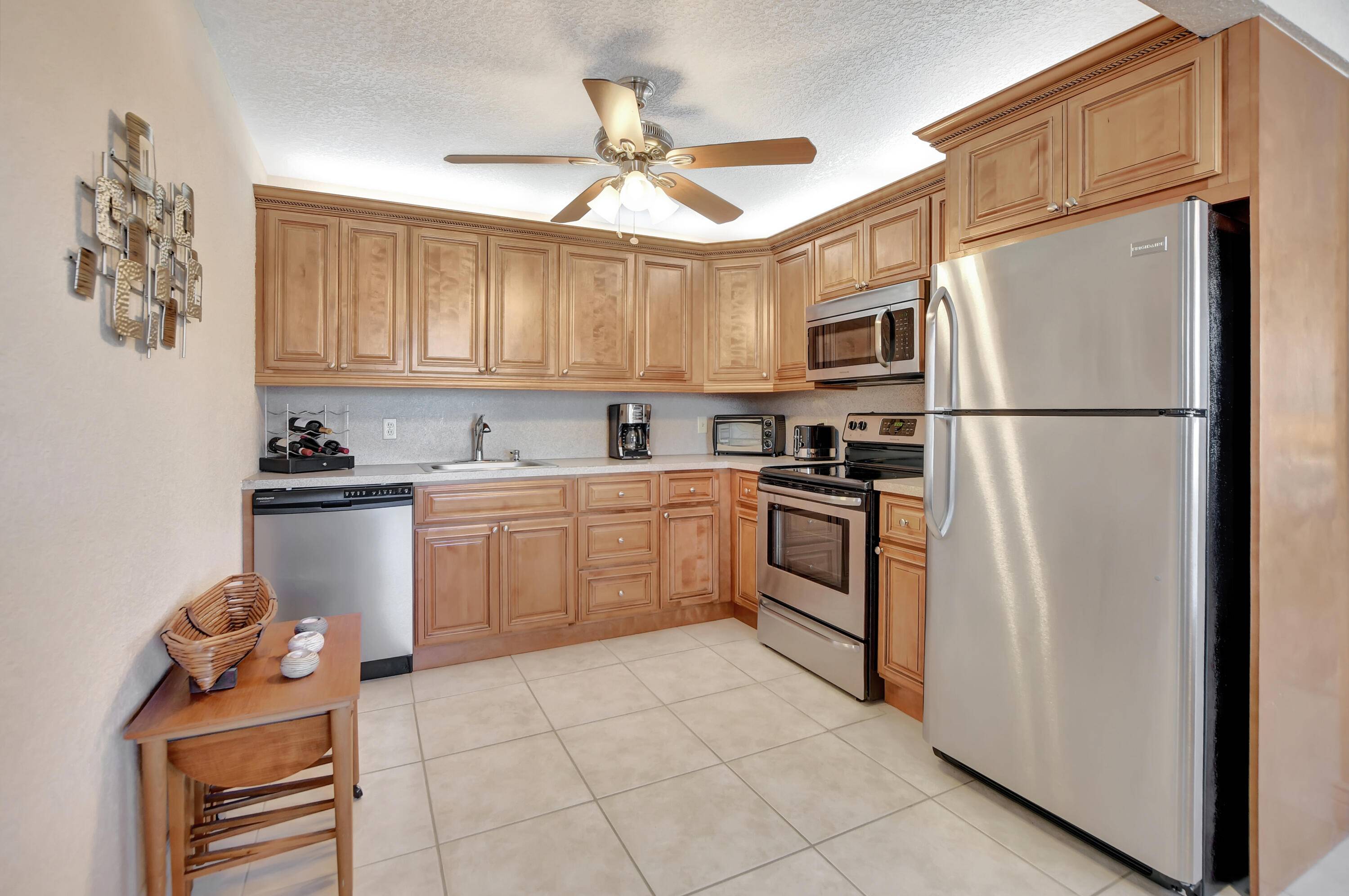 Boca Raton, FL 33434,1047 Wolverton C