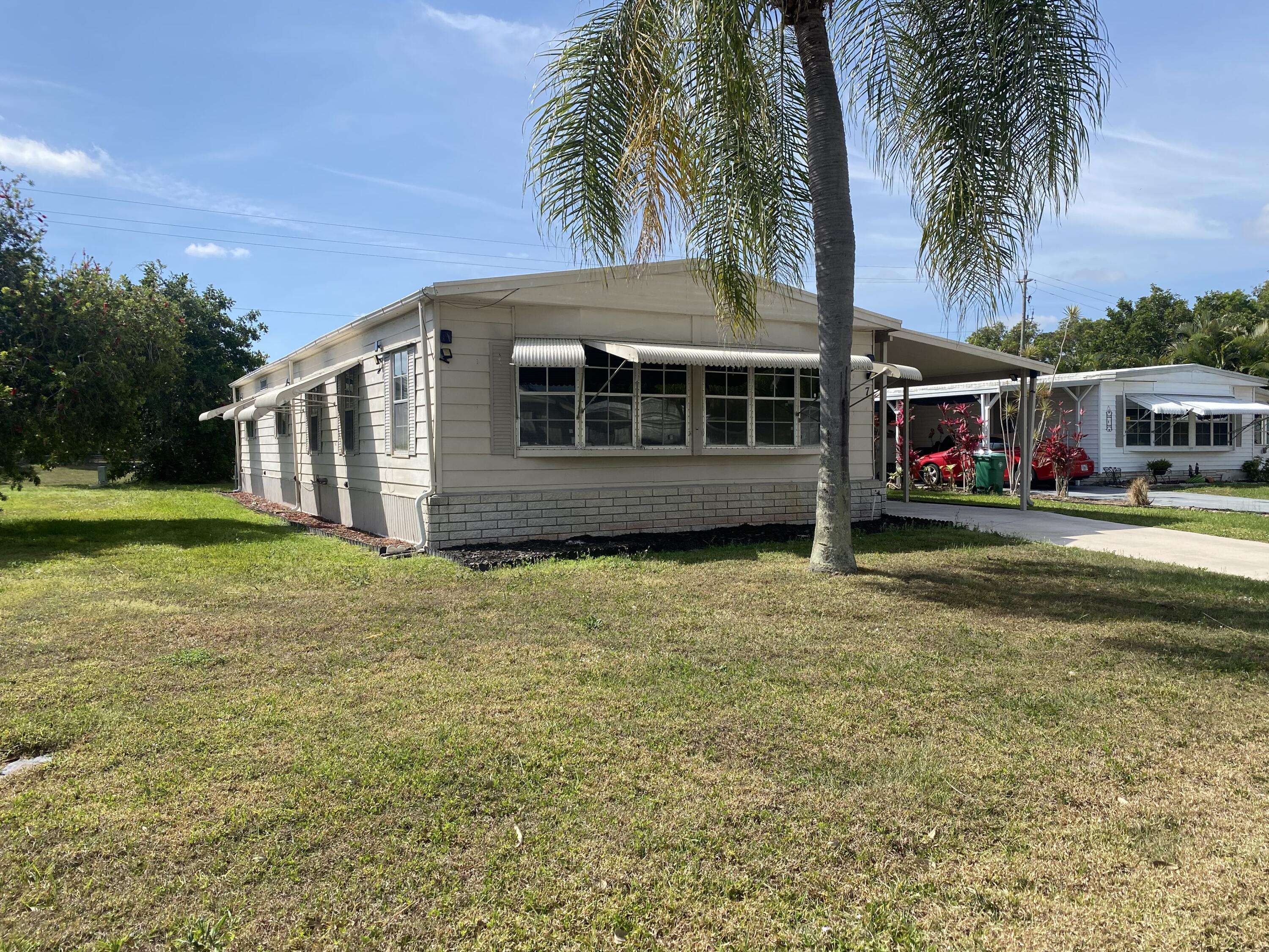 Port Saint Lucie, FL 34952,7 Villa Flores