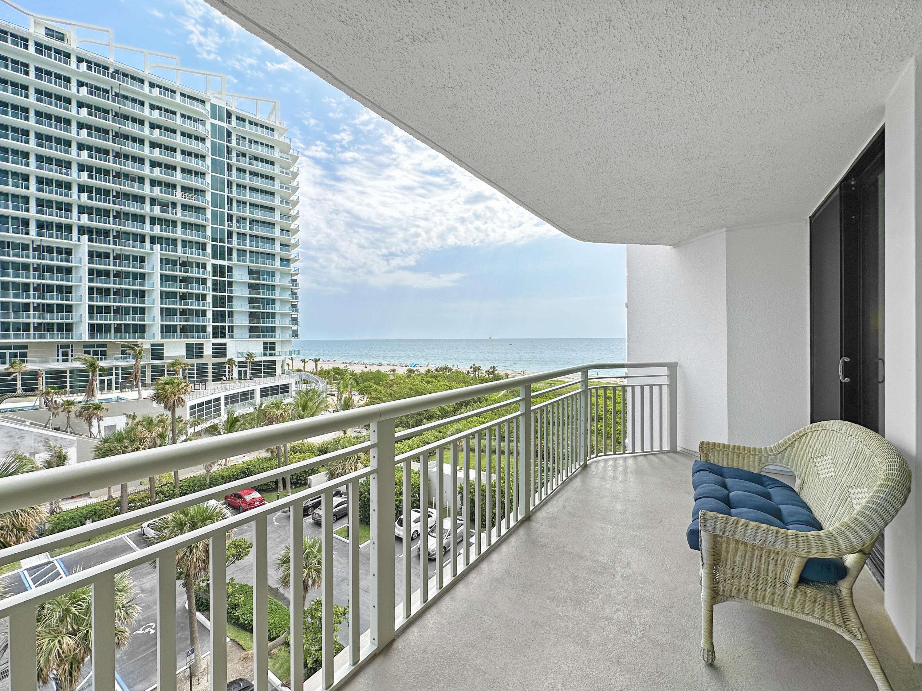 Singer Island, FL 33404,3000 N Ocean DR 6-B