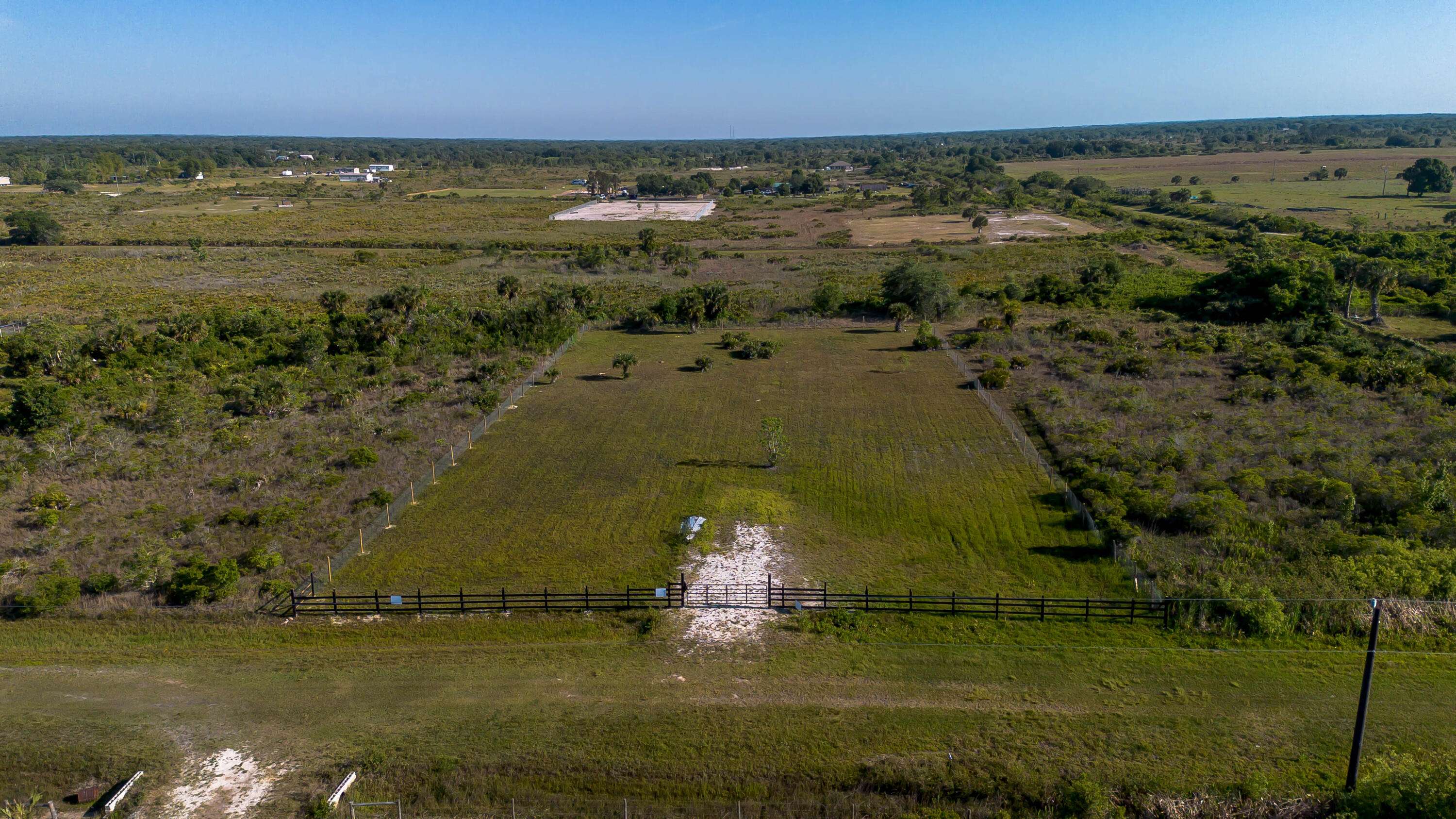 Okeechobee, FL 34972,18719 260th ST