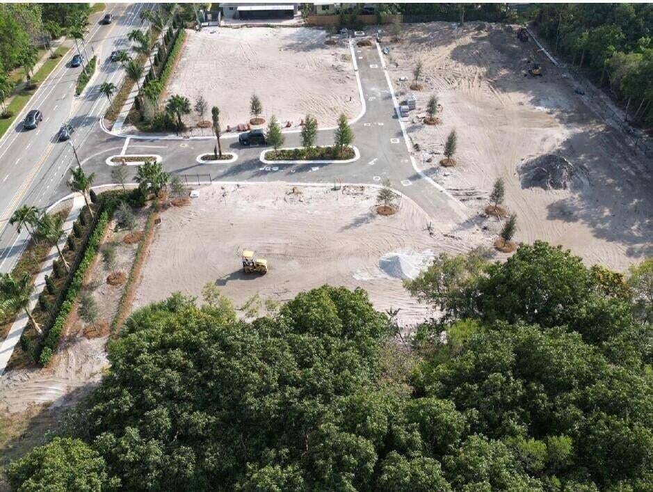North Palm Beach, FL 33410,1101 Prosperity Village DR