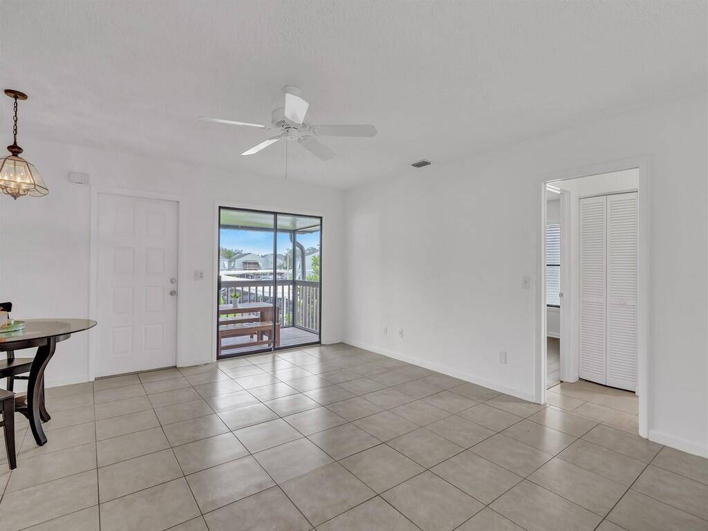 Sebastian, FL 32958,1174 Breezy WAY 5
