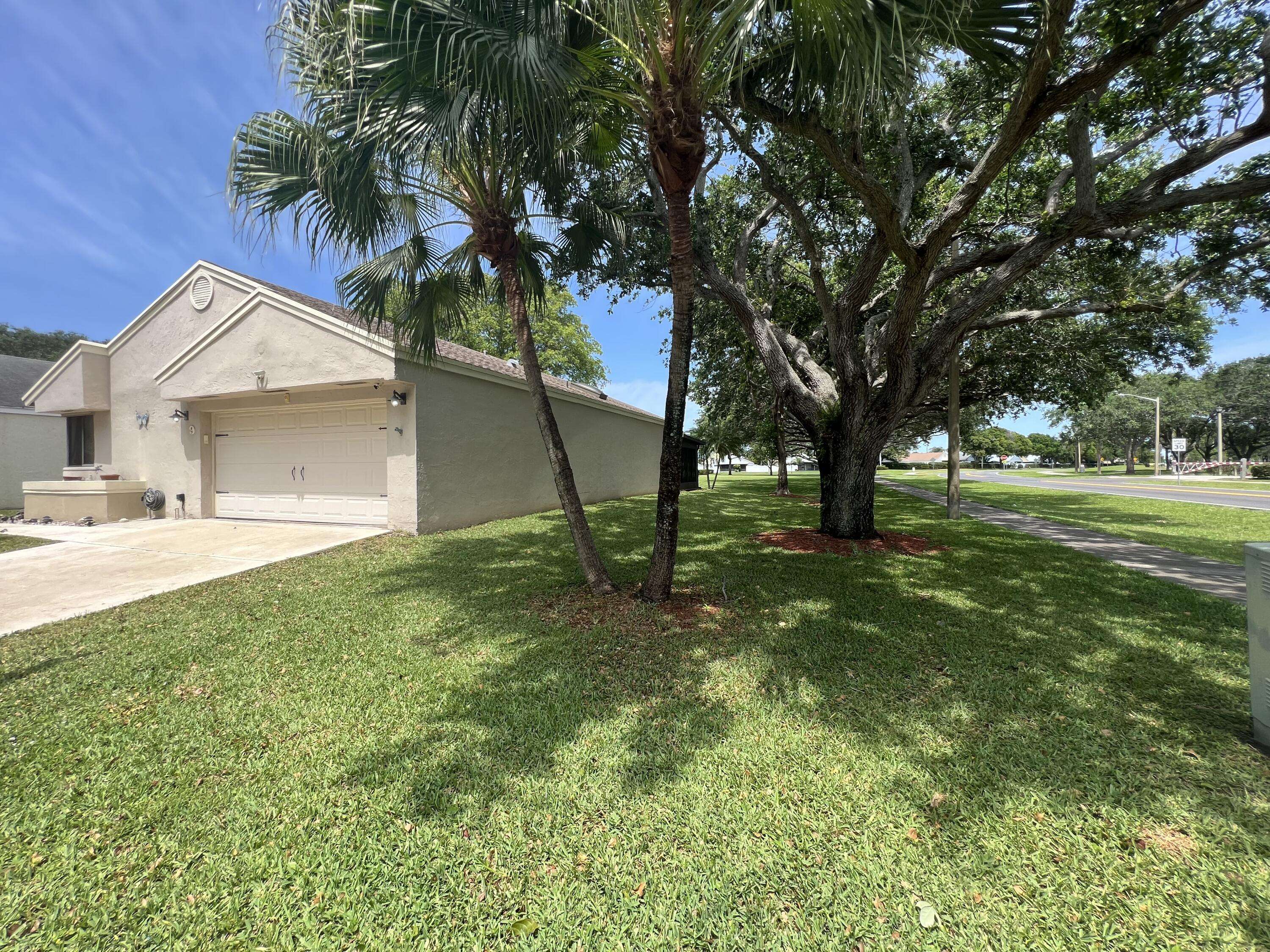 Boynton Beach, FL 33426,9 W Chesterfield DR