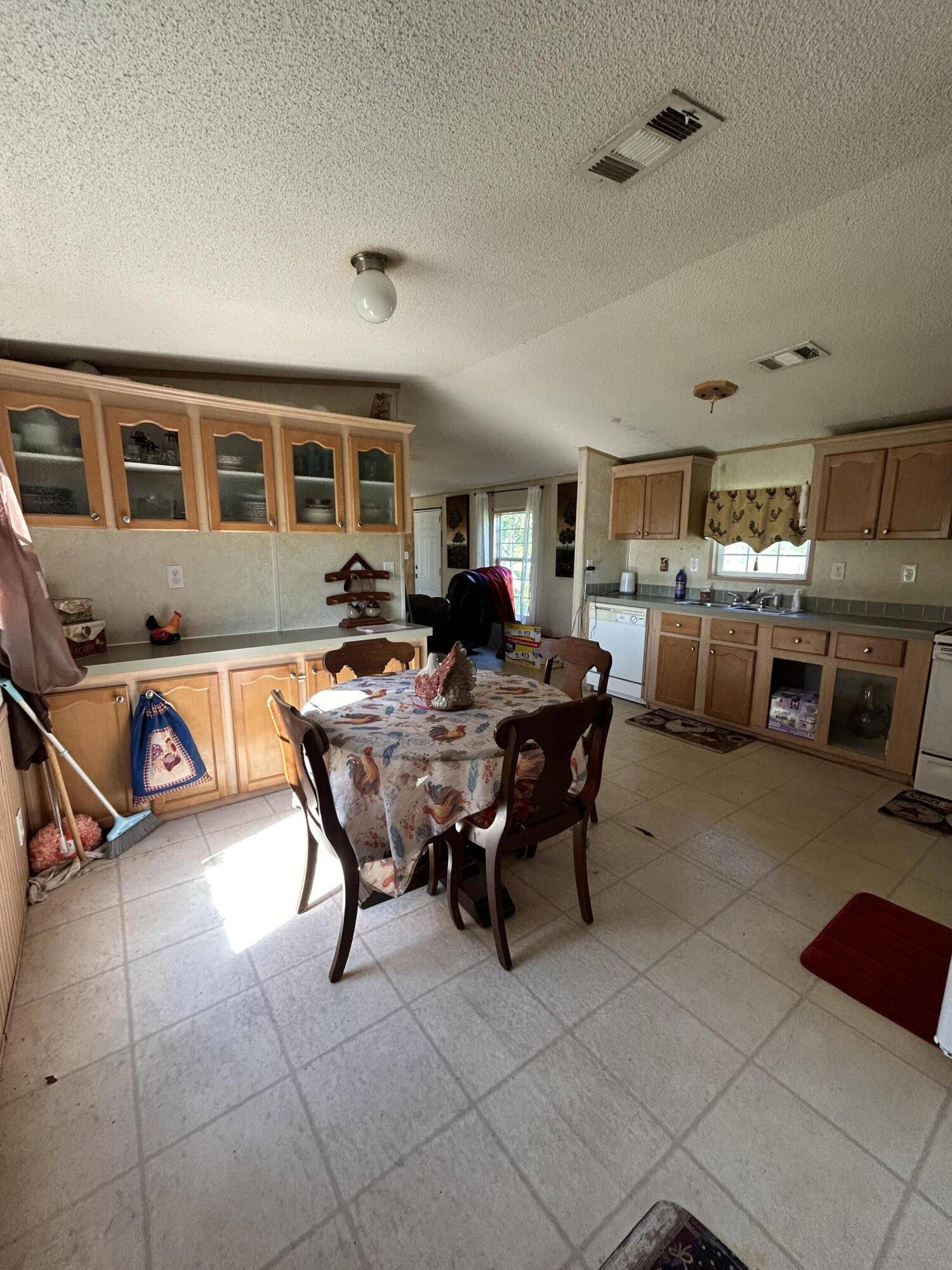 Moore Haven, FL 33471,1681 Baker HWY