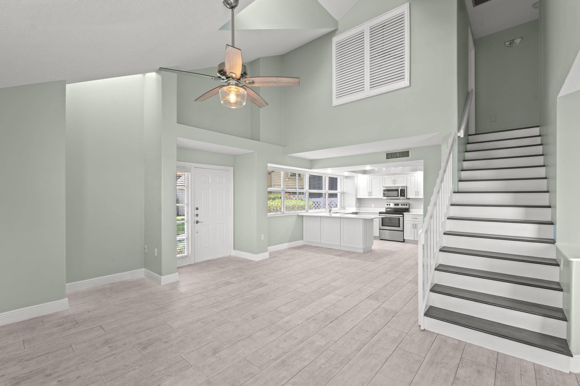 Lake Clarke Shores, FL 33406,8107 Oakton CT 7b