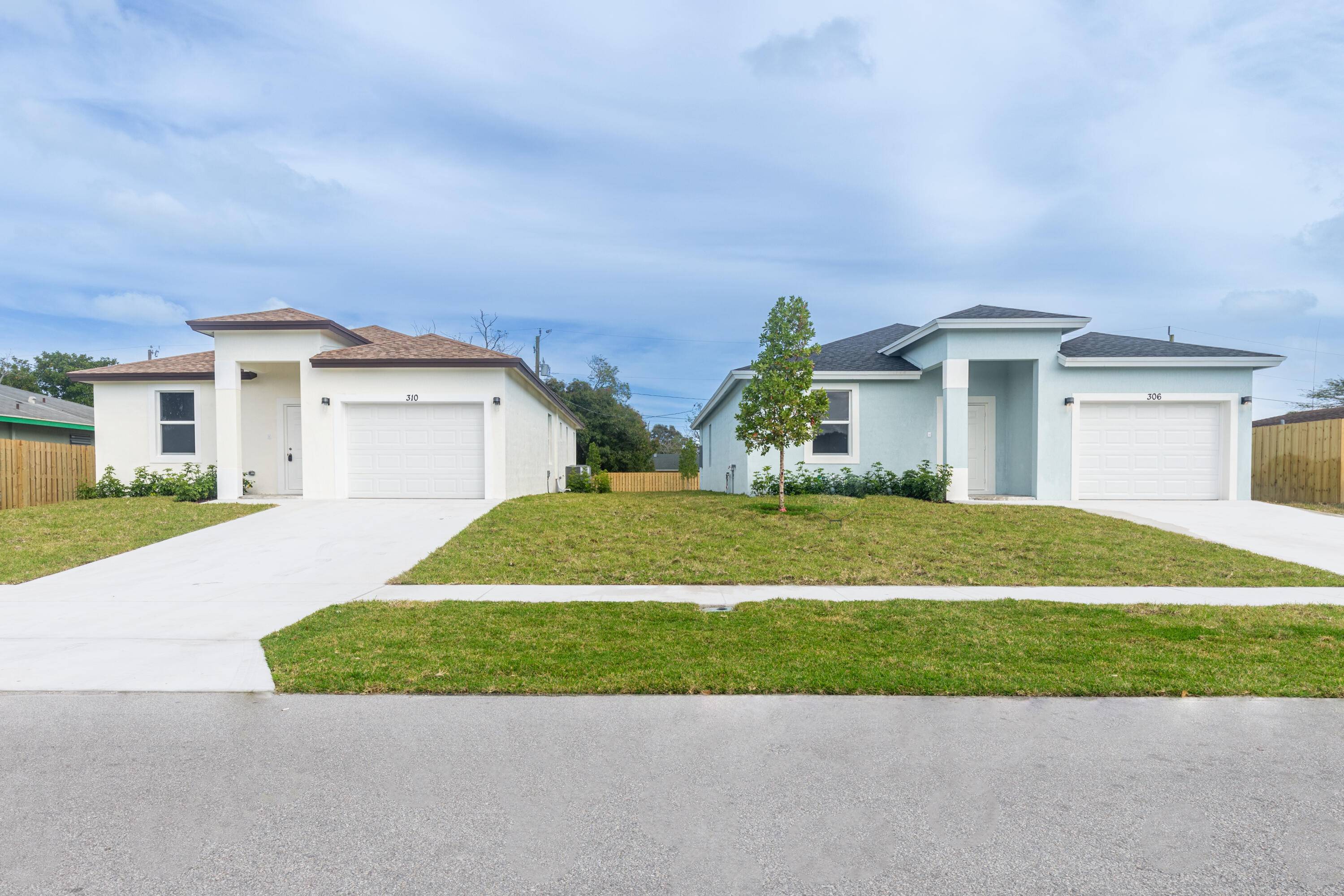 Greenacres, FL 33463,306 Walker AVE