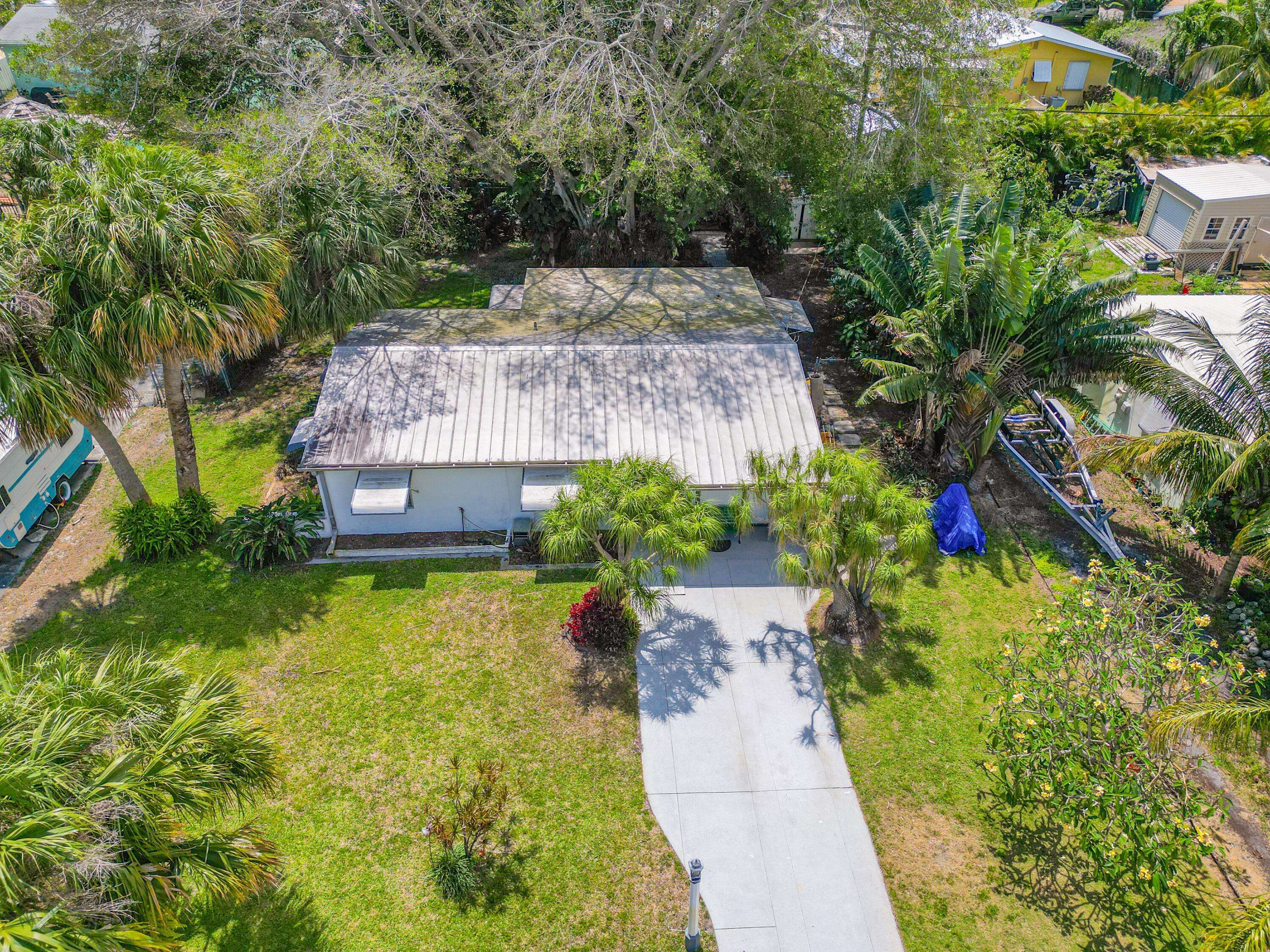 Jensen Beach, FL 34957,2556 NE Letitia ST