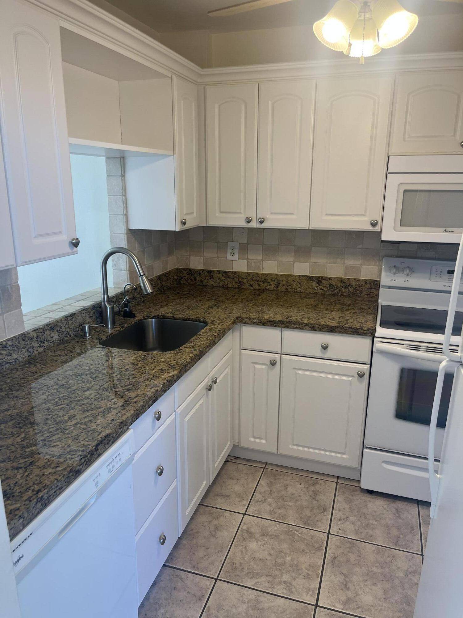 Deerfield Beach, FL 33441,600 SE 2nd AVE K3