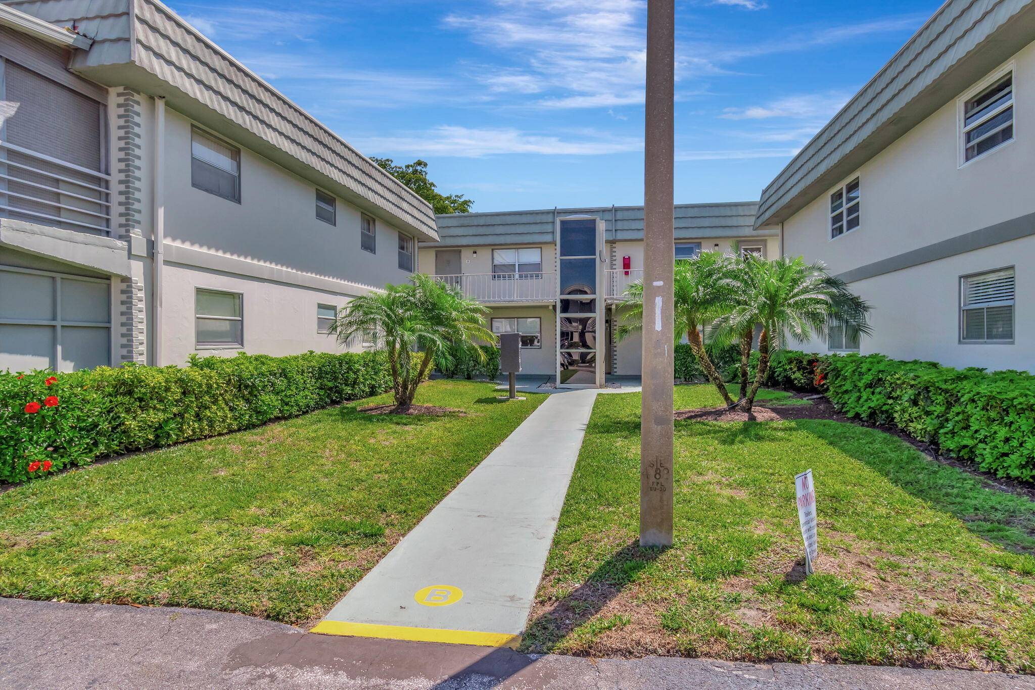 Delray Beach, FL 33446,60 Monaco B