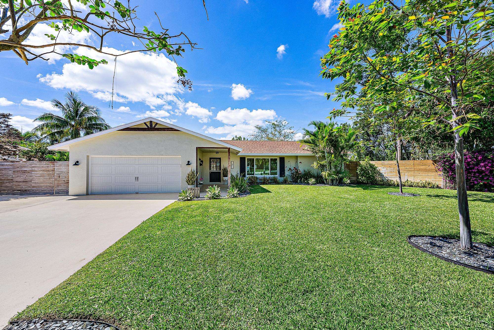 Tequesta, FL 33469,3 Chapel CIR