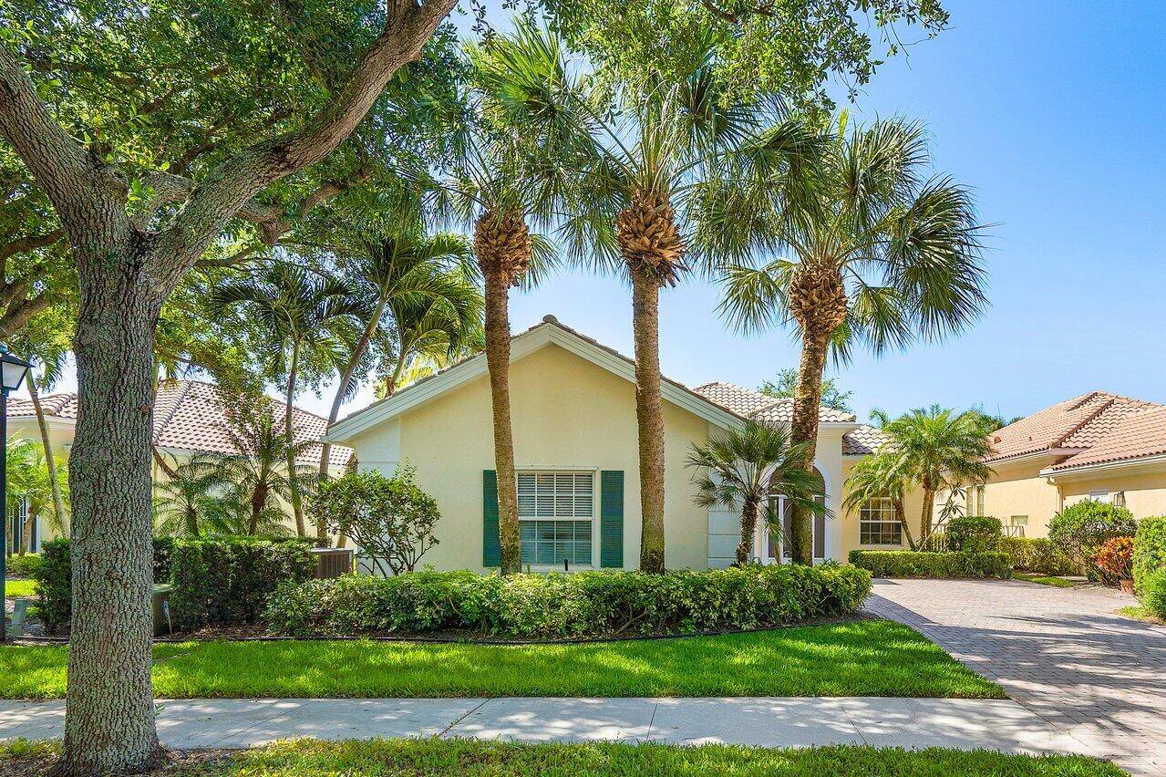 Palm Beach Gardens, FL 33410,136 Euphrates CIR