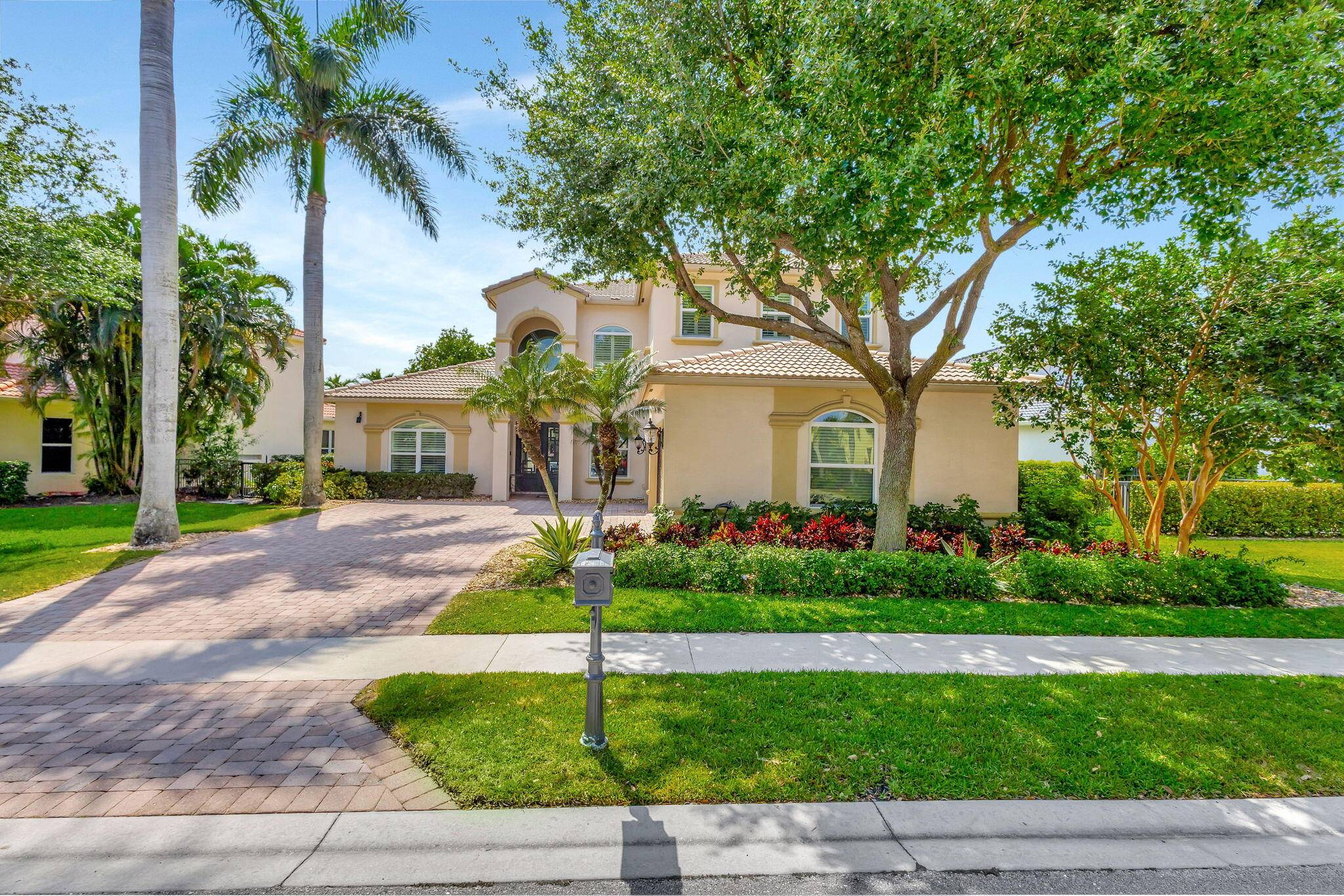 Palm Beach Gardens, FL 33418,122 Sedona WAY