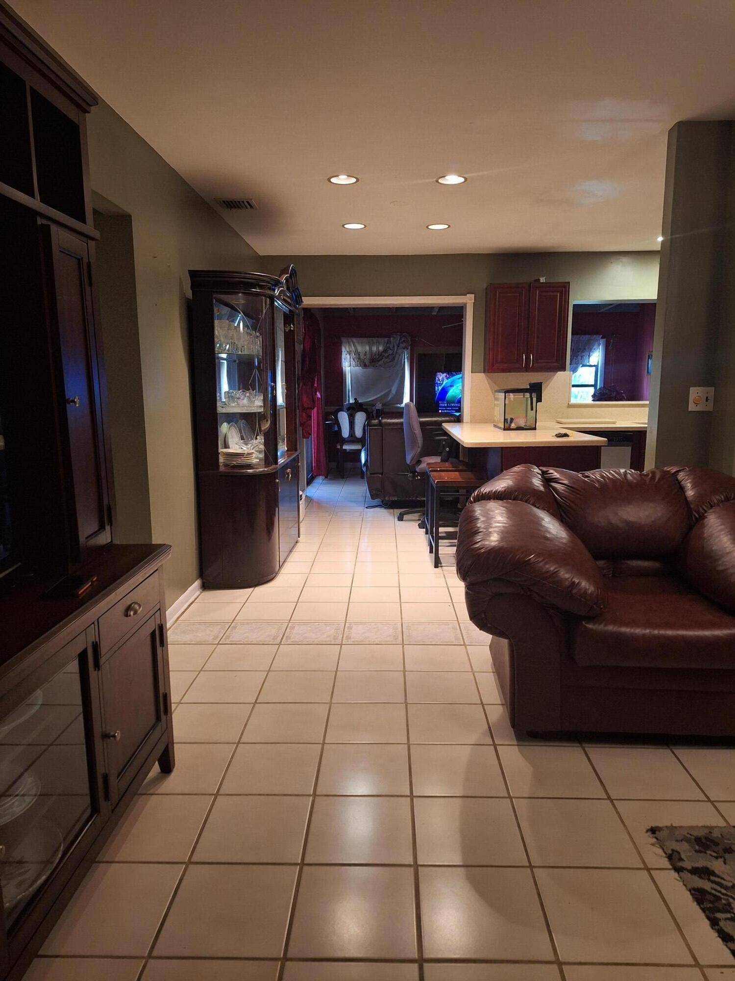 North Palm Beach, FL 33408,800 Fairhaven DR