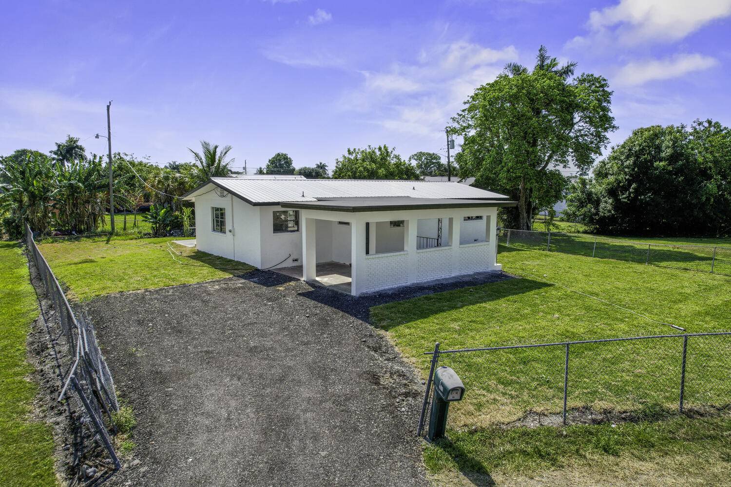 Belle Glade, FL 33430,615 SE 2nd ST