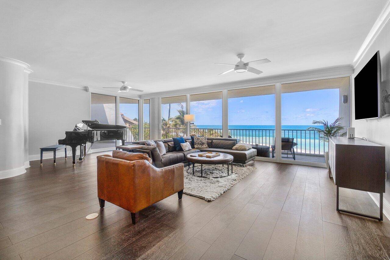 Stuart, FL 34996,2001 SE Sailfish Point BLVD 317