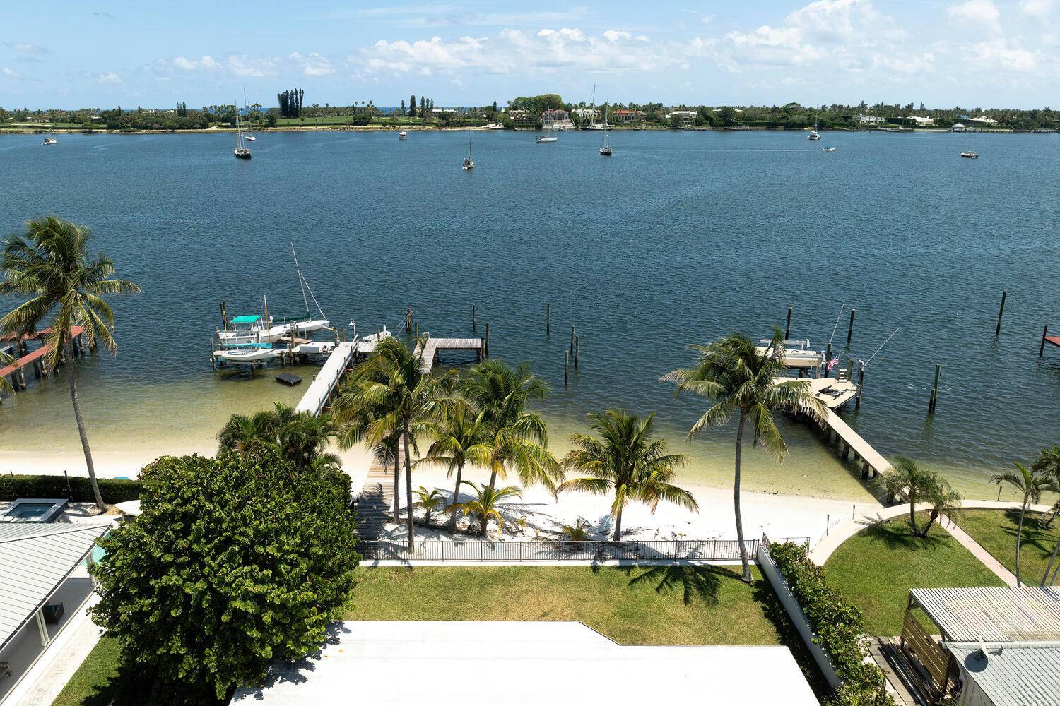 West Palm Beach, FL 33407,3208 N Flagler DR