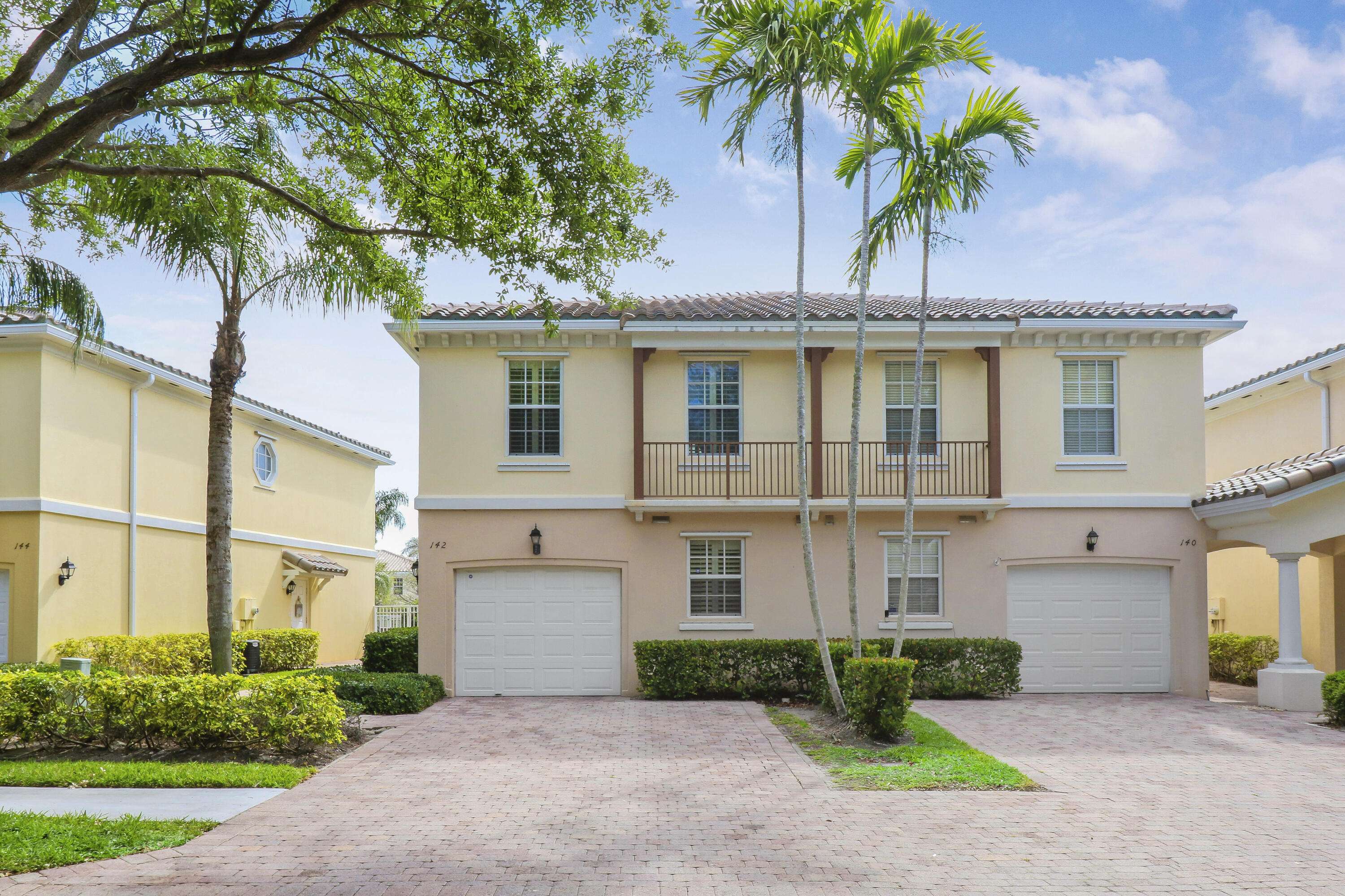 Palm Beach Gardens, FL 33410,142 Santa Barbara WAY